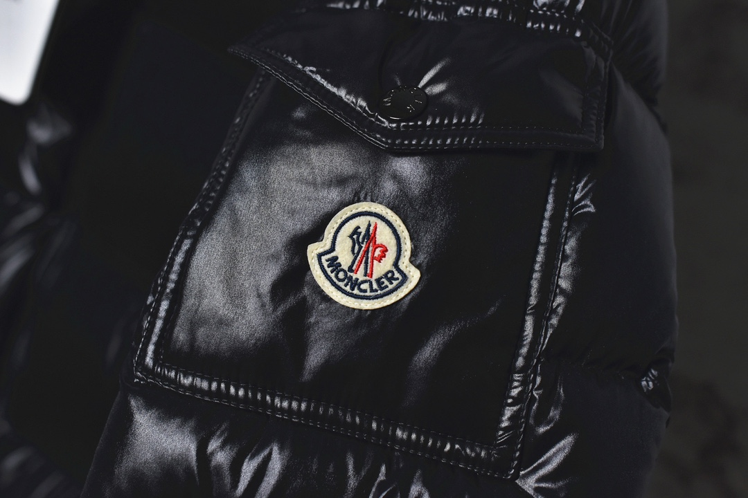 图片[3]-#SG 巅峰版 Moncler Maya 黑玛雅 「专供高端客户」🔺 真正独家填充国标90白鹅绒，不是国标90绒包退包赔，拉链五金独立开模制作。刺绣，纱线 经过计算机测绘 %99.99还原度 面料采用进口原渠道高密度纳米级面料 内里充绒超级饱满。无需过多赘述，欢迎货比三家，全年可售后，放心消费 尺码：1 2 3 4 5 6-选品中心