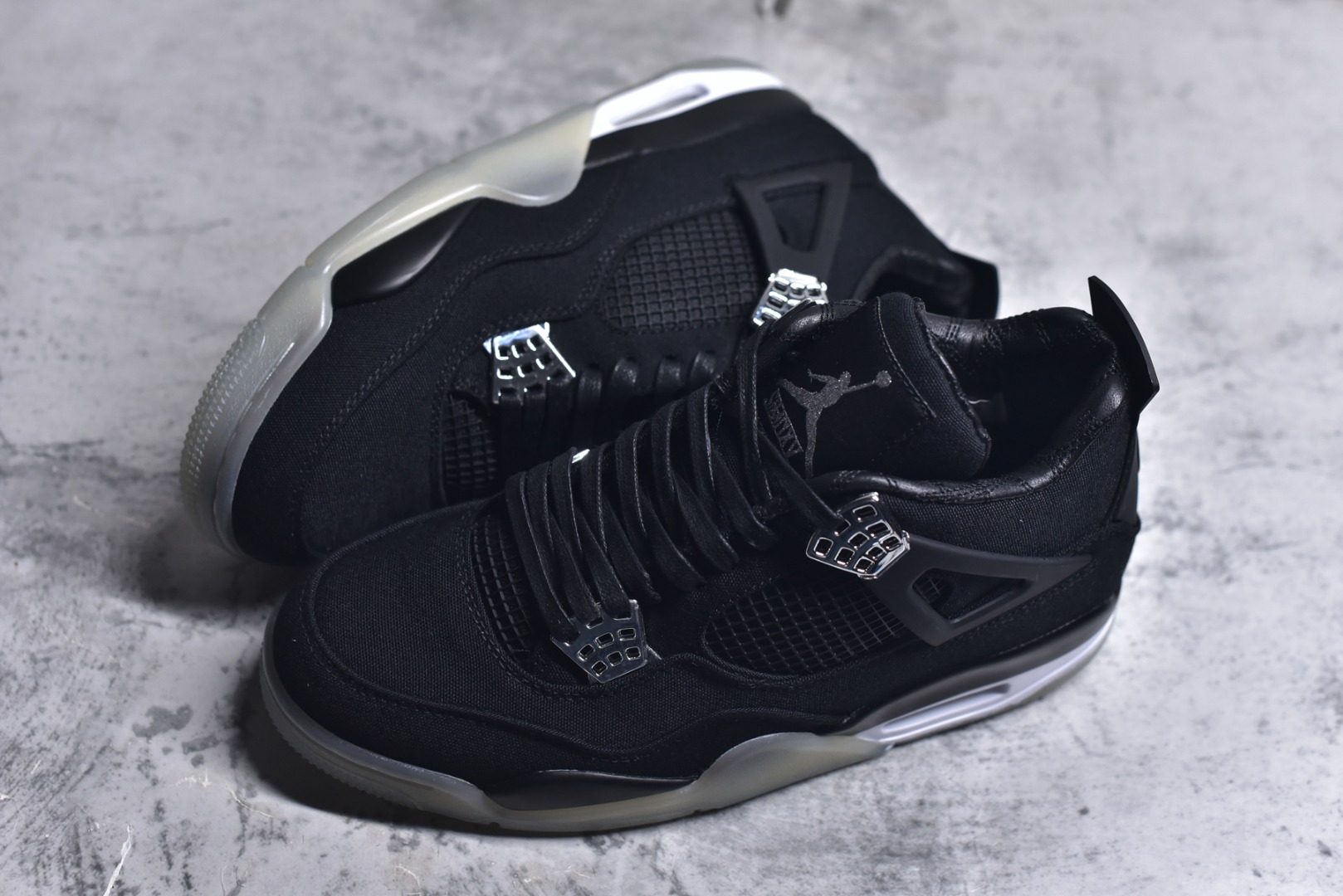 图片[7]-#Air Jordan AJ4 Retro 耗时半年巨作 全套原纸板楦头开发 调试30余版 确保原汁原味完美呈现四代版型 一比一鞋头弧度高度趴度鞋身弧度 此版本只针对中端市场 皮料材质有所更替 其他数据细节工艺流程均保持公司一致 细节品控鞋型随意秒杀市面3XX 4XX 原厂TPU网格鞋带扣 正确内里网布 菱角分明不变形无多余毛边 柔软性质感一致于原鞋 原厂织唛标 原厂飞人电绣工艺 独家绑鞋带手法 印刷中底布 四线拉帮 米色美纹纸贴合固定 进口港宝加持 后跟自然饱满 全鞋荧光划线卡点 追求极致完美 每一双都是工艺品 多重QC质检 超越公司货的品控标准 实实在在的免检产品 尺码：40 40.5 41 42 42.5 43 44 44.5 45 46 47.5-选品中心