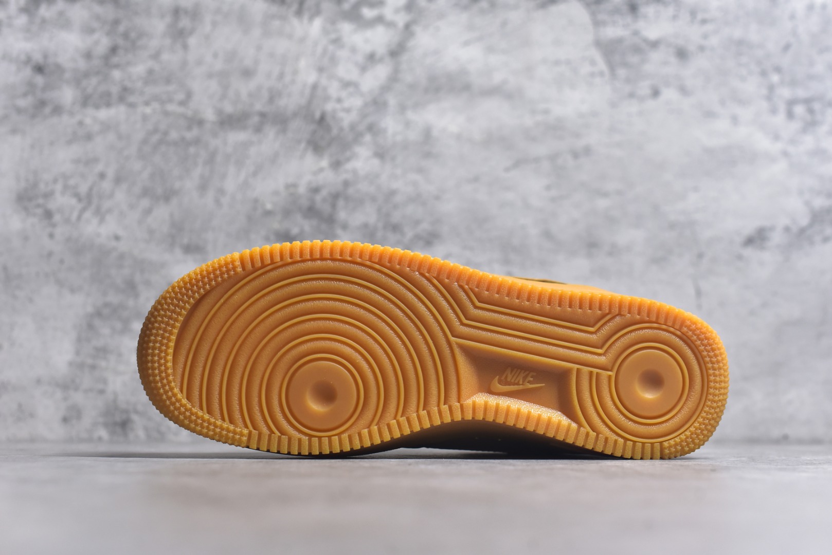 图片[6]-#NK Air Force 1 Low 07 LV8 \”Wheat Flax\” 空军一号低帮 小麦色 CJ9179-200 奥莱zp订单 直播间399 499一样的东西 帮你省钱 柔软、弹性十足的缓震性能和出色的中底设计 横跨复古与现代的外型结合 造就出风靡全球三十多年的Force 1 直到今天还深受青睐 尺码：35.5 36 36.5 37.5 38 38.5 39 40 40.5 41 42 42.5 43 44 44.5 45 46 47.5-选品中心