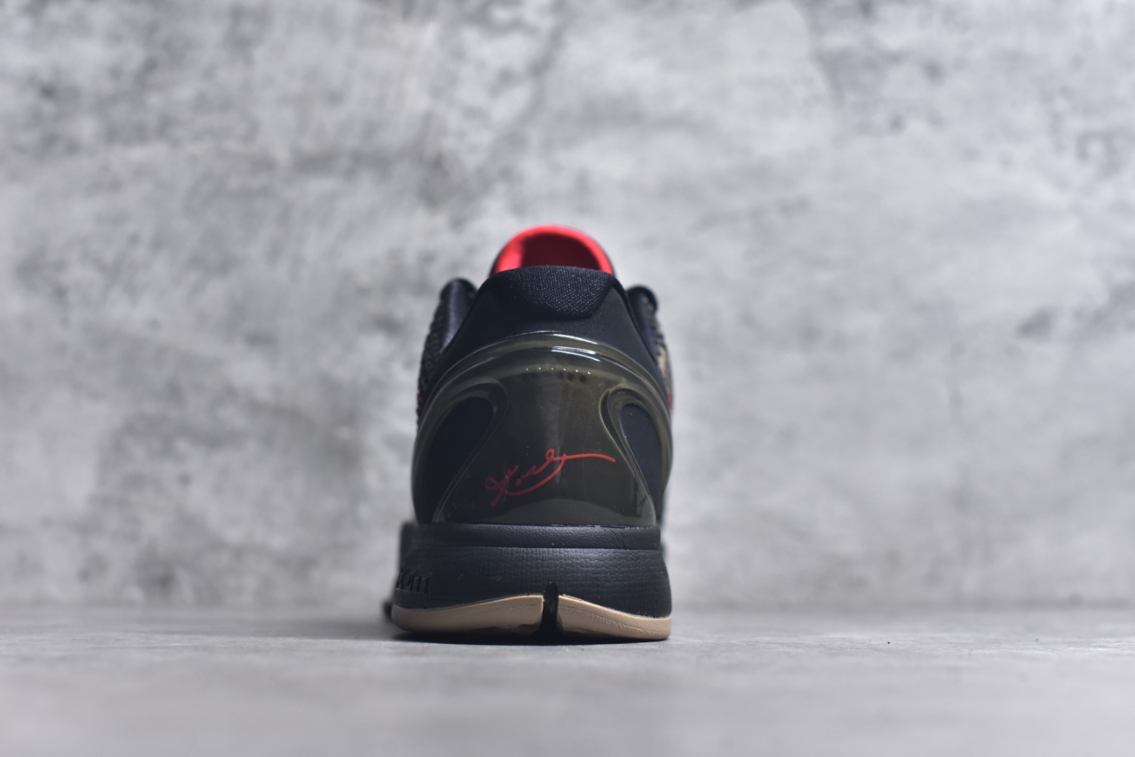 图片[5]-#NK Zoom Kobe 6 Protro 科比六代 军绿迷彩 FQ3546-001 全套原纸板楦头开发 确保原汁原味 完美呈现版型 一比一鞋头弧度高度鞋身弧度 细节品控鞋型完美 原厂TPU网格鞋带扣 正确内里网布 前后气垫加持 信仰绝不减配 全鞋身材料卡色独家定制 SWOOSH 蛇鳞 正确珠光效果（内嵌珍珠粉）独家前掌Zoom Turbo 后掌马蹄Zoom缓震 内置全真动态飞线 独家复刻U型缓震垫带独立钢印 十年情怀 这里完美落地 偏小半码 尺码：40 40.5 41 42 42.5 43 44 44.5 45 46 47.5 48.5-选品中心
