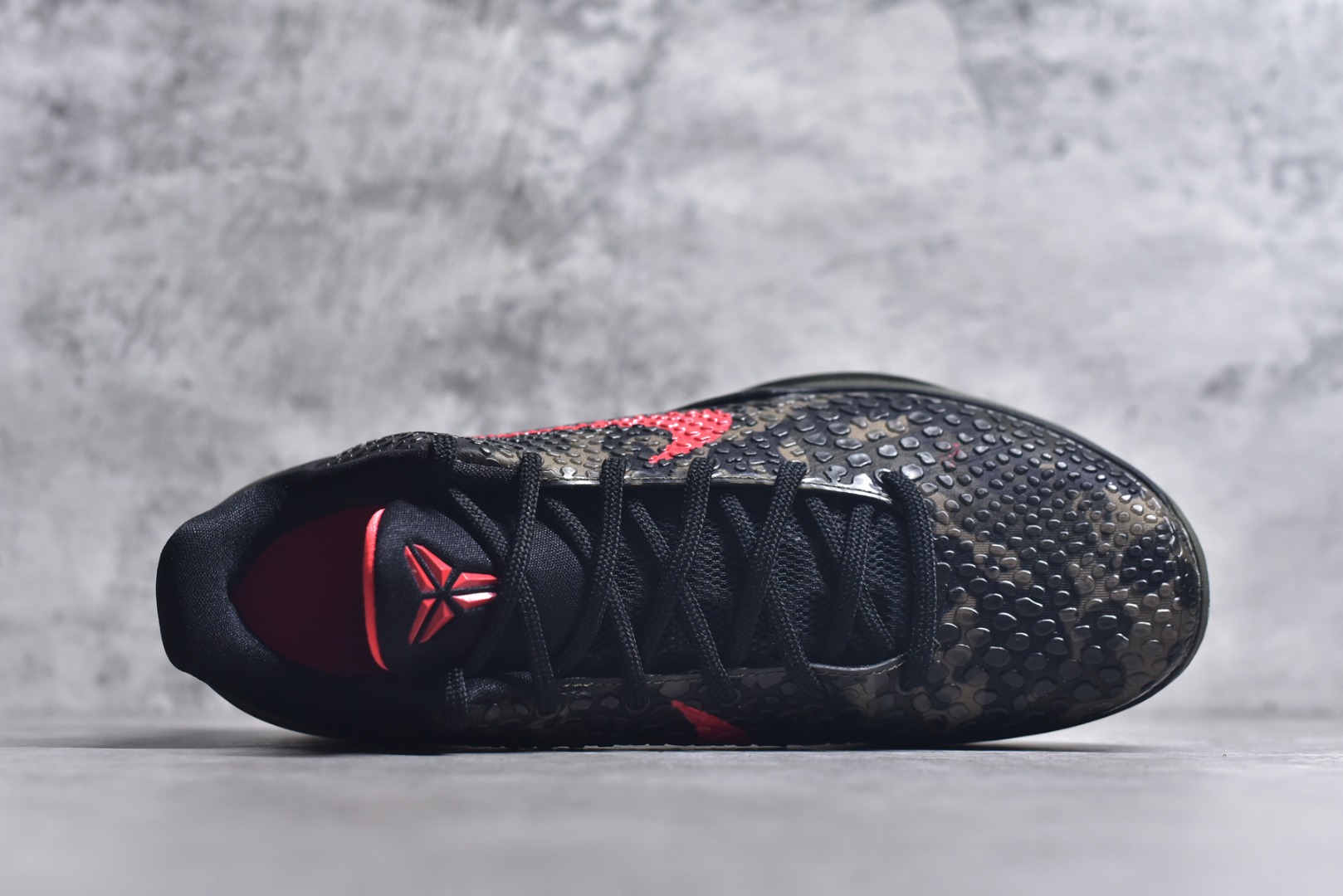 图片[4]-#NK Zoom Kobe 6 Protro 科比六代 军绿迷彩 FQ3546-001 全套原纸板楦头开发 确保原汁原味 完美呈现版型 一比一鞋头弧度高度鞋身弧度 细节品控鞋型完美 原厂TPU网格鞋带扣 正确内里网布 前后气垫加持 信仰绝不减配 全鞋身材料卡色独家定制 SWOOSH 蛇鳞 正确珠光效果（内嵌珍珠粉）独家前掌Zoom Turbo 后掌马蹄Zoom缓震 内置全真动态飞线 独家复刻U型缓震垫带独立钢印 十年情怀 这里完美落地 偏小半码 尺码：40 40.5 41 42 42.5 43 44 44.5 45 46 47.5 48.5-选品中心