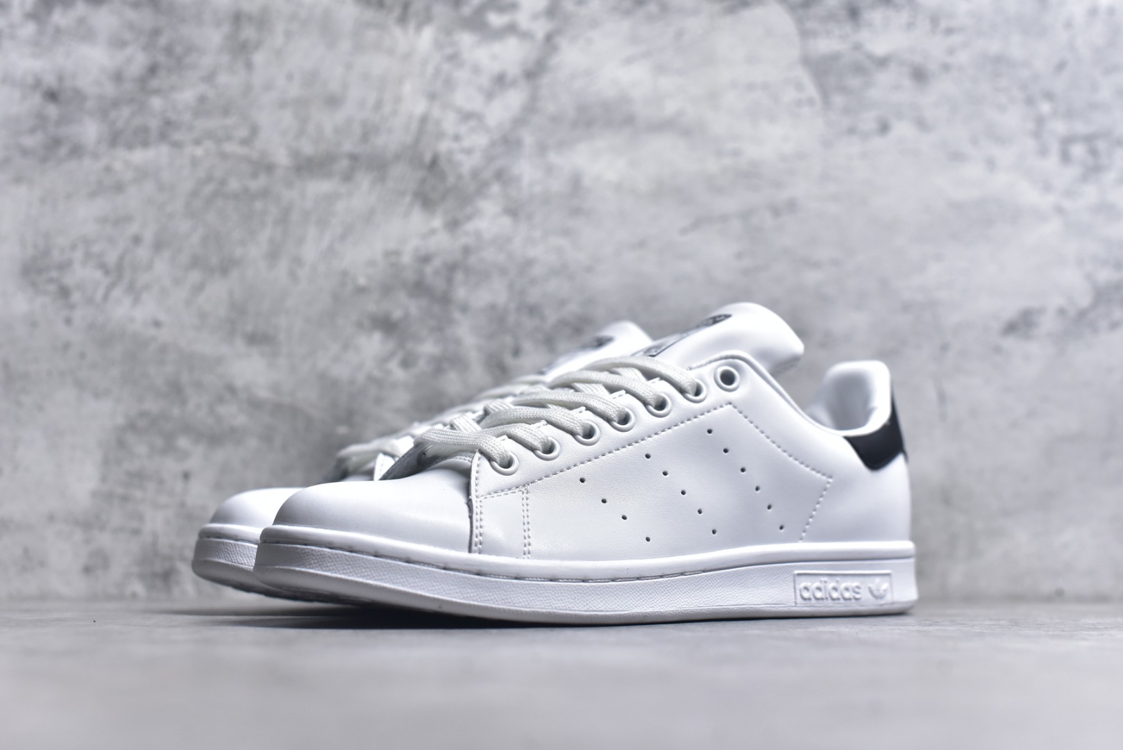 图片[2]-#AD Stan Smith 三叶草史密斯 男女中性运动鞋休闲鞋板鞋 M20325 尺码：36 36.5 37 38 38.5 39 40 40.5 41 42 42.5 43 44-选品中心