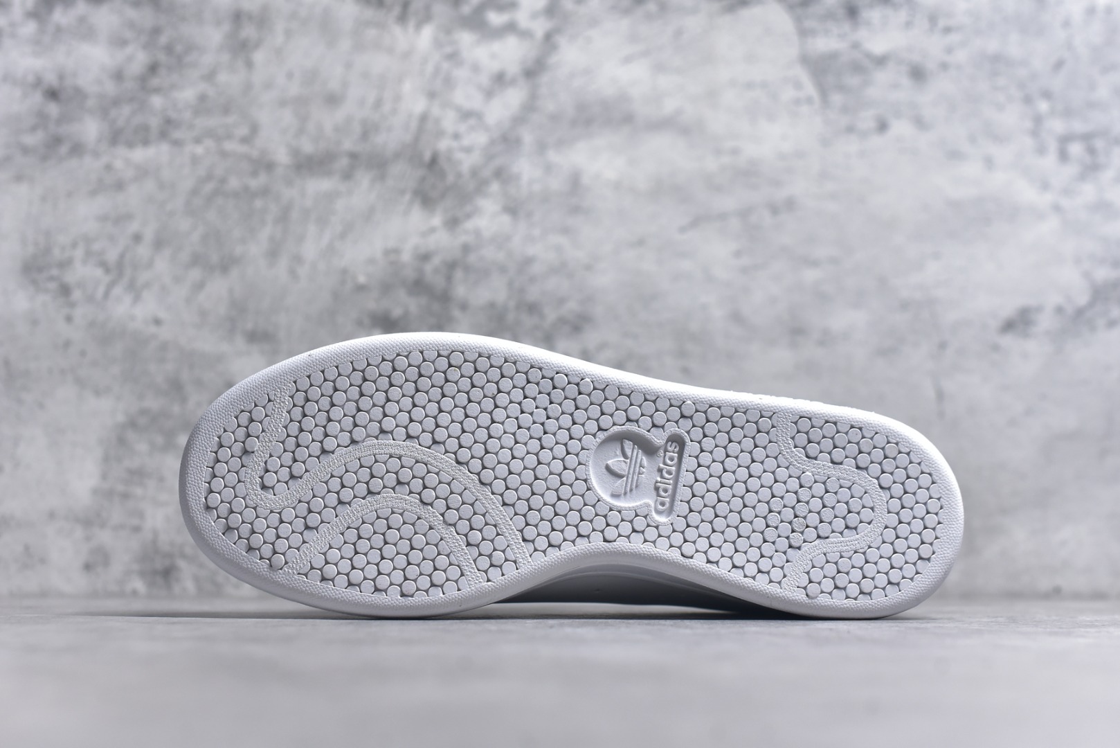 图片[6]-#AD Stan Smith 三叶草史密斯 男女中性运动鞋休闲鞋板鞋 M20325 尺码：36 36.5 37 38 38.5 39 40 40.5 41 42 42.5 43 44-选品中心