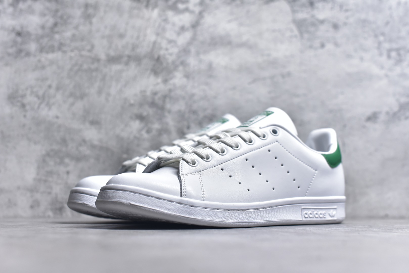 图片[2]-#AD Stan Smith 三叶草史密斯 男女中性运动鞋休闲鞋板鞋 M20324 尺码：36 36.5 37 38 38.5 39 40 40.5 41 42 42.5 43 44-选品中心
