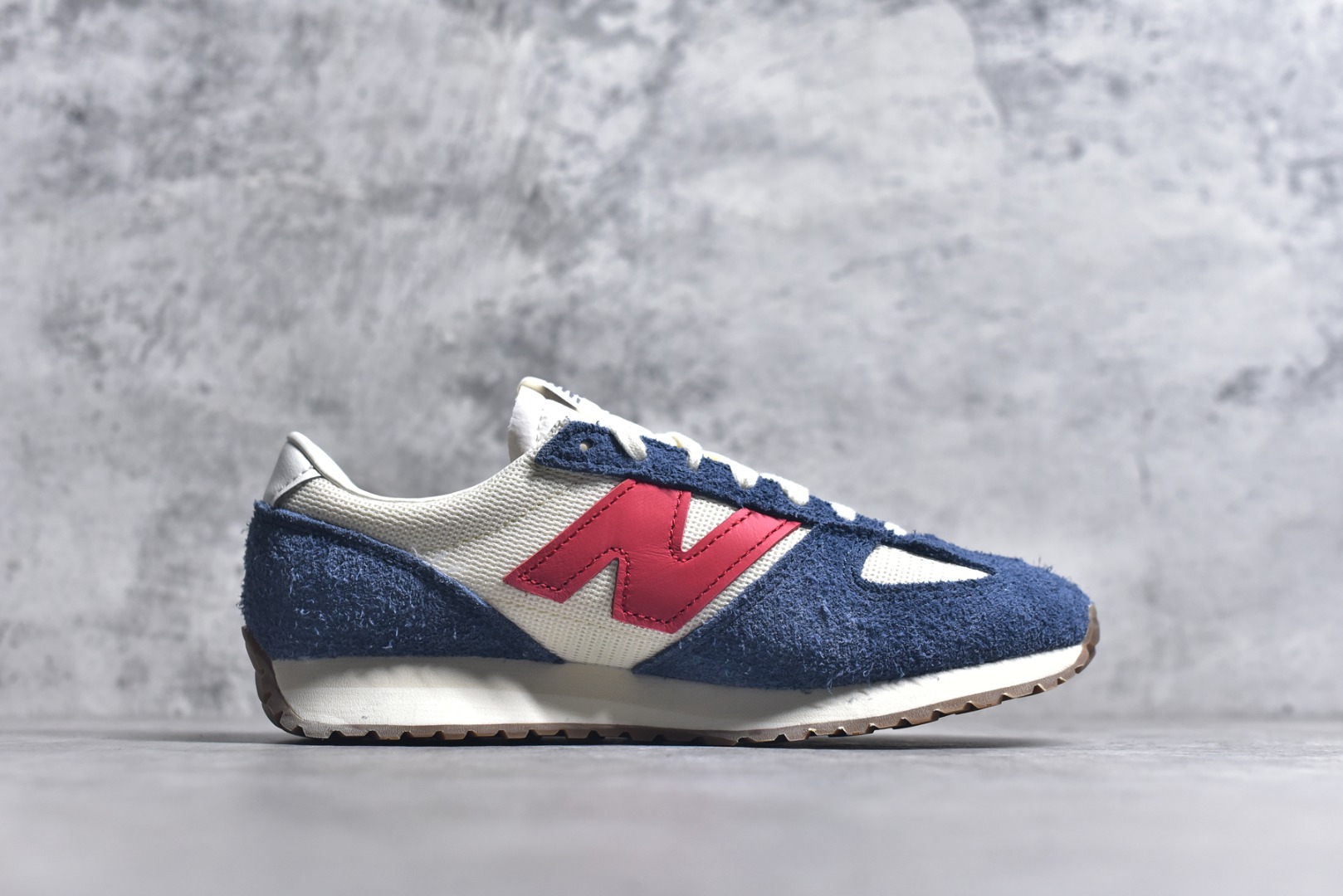 图片[3]-#New Balance U471AK NB新百伦织物牛剖层革春夏薄底鞋防滑耐磨平衡轻便低帮生活休闲鞋 原档数据独立私模大底 唯一正确三层组合大底 特高弹切片加持 百分百还原原鞋脚感 NB市场最强产物 防伪原标全套原楦原纸板原厂数据开发 全鞋电脑针车加持 原厂网布 原装进口头层翻毛皮料正确绒感卡色 正确中底拉帮中底网布细节 匠心打造 耗时两个月开发完成 工艺极其复杂难度可想而知 高端零售专供产物 尺码：36 37 37.5 38 38.5 39.5 40 40.5 41.5 42 42.5 43 44 44.5 45 45.5 46.5 47-选品中心