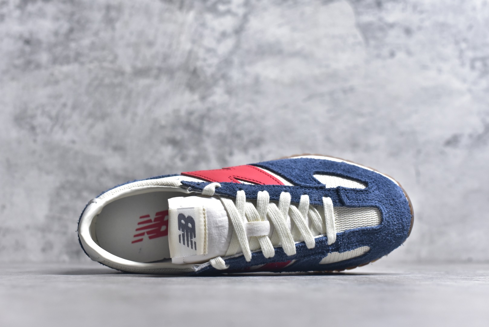 图片[4]-#New Balance U471AK NB新百伦织物牛剖层革春夏薄底鞋防滑耐磨平衡轻便低帮生活休闲鞋 原档数据独立私模大底 唯一正确三层组合大底 特高弹切片加持 百分百还原原鞋脚感 NB市场最强产物 防伪原标全套原楦原纸板原厂数据开发 全鞋电脑针车加持 原厂网布 原装进口头层翻毛皮料正确绒感卡色 正确中底拉帮中底网布细节 匠心打造 耗时两个月开发完成 工艺极其复杂难度可想而知 高端零售专供产物 尺码：36 37 37.5 38 38.5 39.5 40 40.5 41.5 42 42.5 43 44 44.5 45 45.5 46.5 47-选品中心
