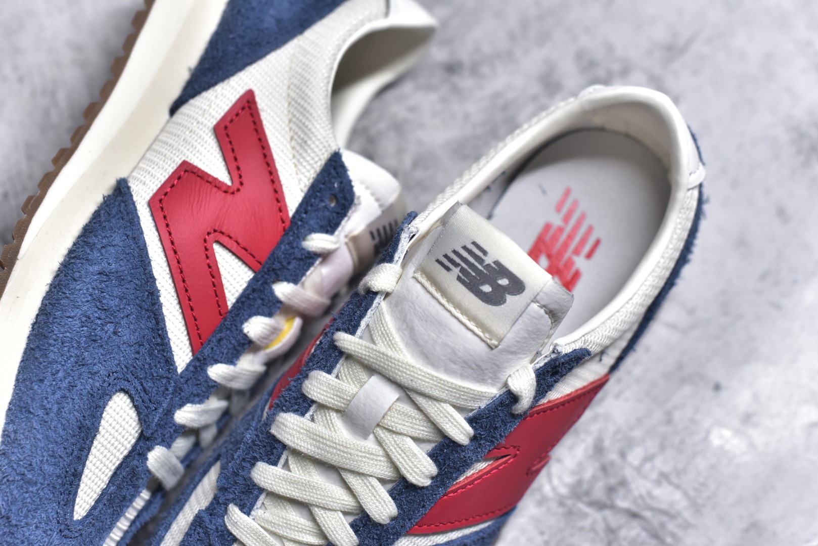 图片[9]-#New Balance U471AK NB新百伦织物牛剖层革春夏薄底鞋防滑耐磨平衡轻便低帮生活休闲鞋 原档数据独立私模大底 唯一正确三层组合大底 特高弹切片加持 百分百还原原鞋脚感 NB市场最强产物 防伪原标全套原楦原纸板原厂数据开发 全鞋电脑针车加持 原厂网布 原装进口头层翻毛皮料正确绒感卡色 正确中底拉帮中底网布细节 匠心打造 耗时两个月开发完成 工艺极其复杂难度可想而知 高端零售专供产物 尺码：36 37 37.5 38 38.5 39.5 40 40.5 41.5 42 42.5 43 44 44.5 45 45.5 46.5 47-选品中心