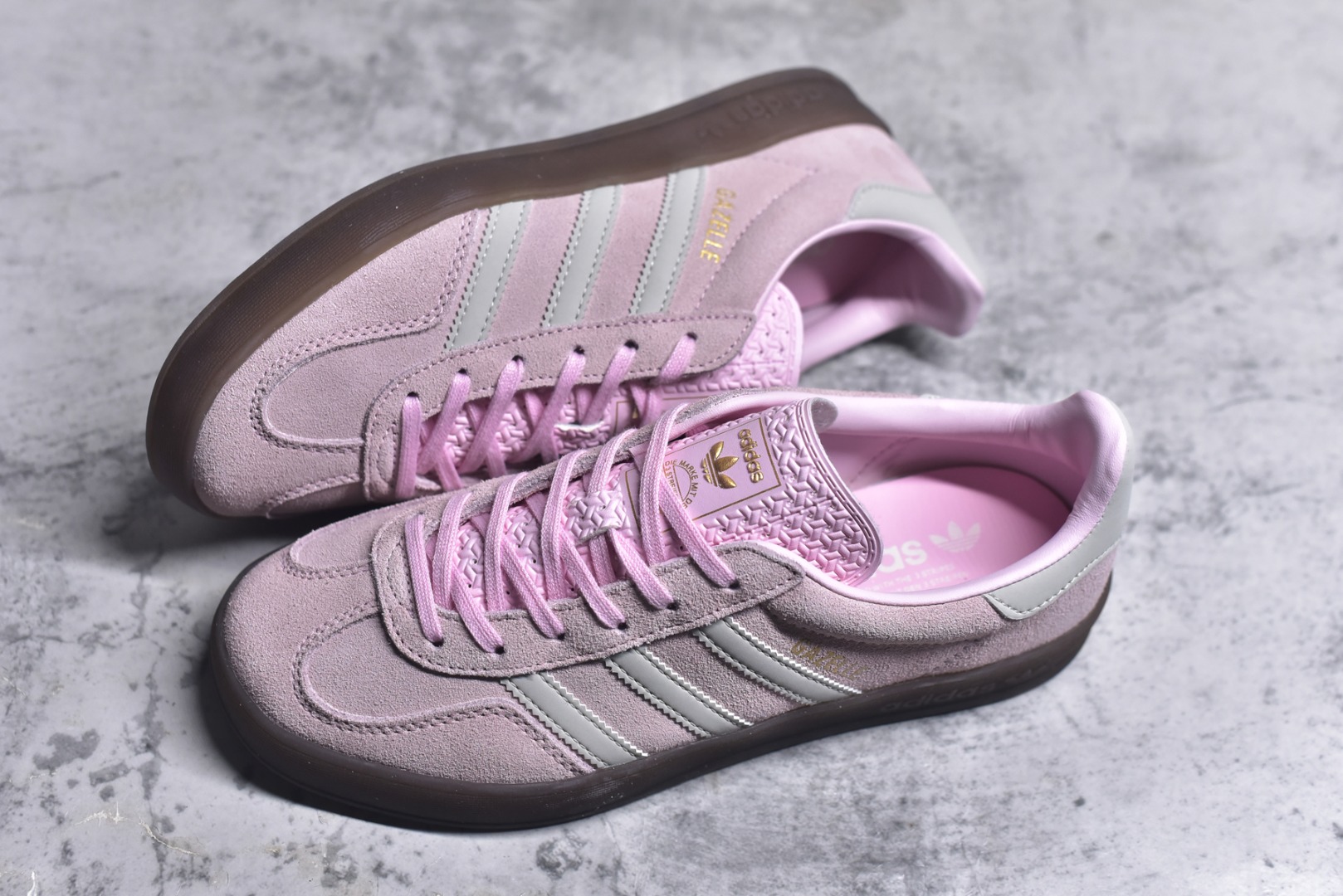 图片[7]-#AD Gazelle Indoor Trainers 羚羊内训系列低帮复古百搭休闲运动德训风板鞋 JI2716 90年代经典的复刻版！自60年代以足球训练鞋面世以来,Gazelle就以其经典设计席卷全球。1991年版本的复刻,再造经典Gazelle。采用皮革打造,搭配浊色细节,让这款经典更加简约。尺码：36-40-选品中心