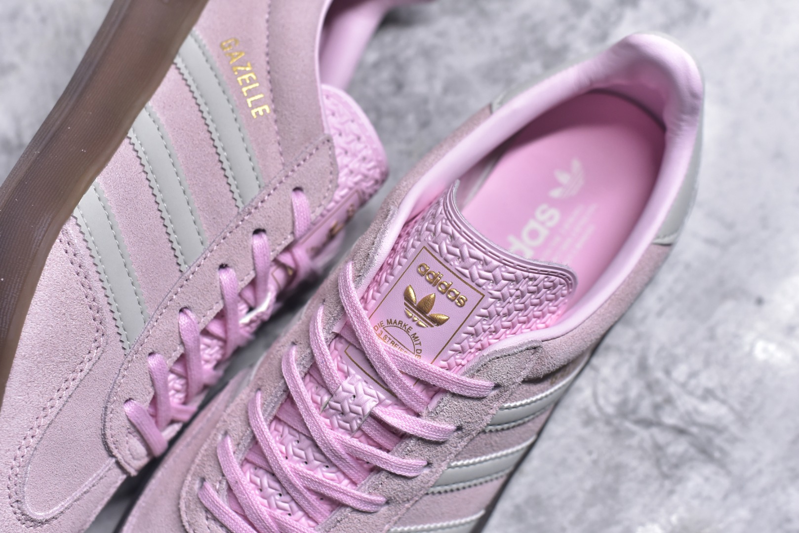 图片[9]-#AD Gazelle Indoor Trainers 羚羊内训系列低帮复古百搭休闲运动德训风板鞋 JI2716 90年代经典的复刻版！自60年代以足球训练鞋面世以来,Gazelle就以其经典设计席卷全球。1991年版本的复刻,再造经典Gazelle。采用皮革打造,搭配浊色细节,让这款经典更加简约。尺码：36-40-选品中心