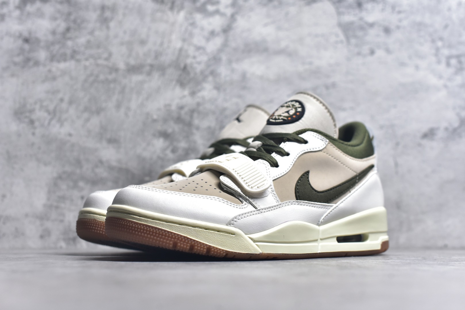 图片[2]-#Nike Air Jordan Legacy 312 Low “奶白橄榄绿东单”乔丹最强三合一混合版 原厂私磨 原厂纸板 原厂盒装 完美走线 进口头层皮 致力打造精致。IB8856 121 尺码：36-47（半）-选品中心