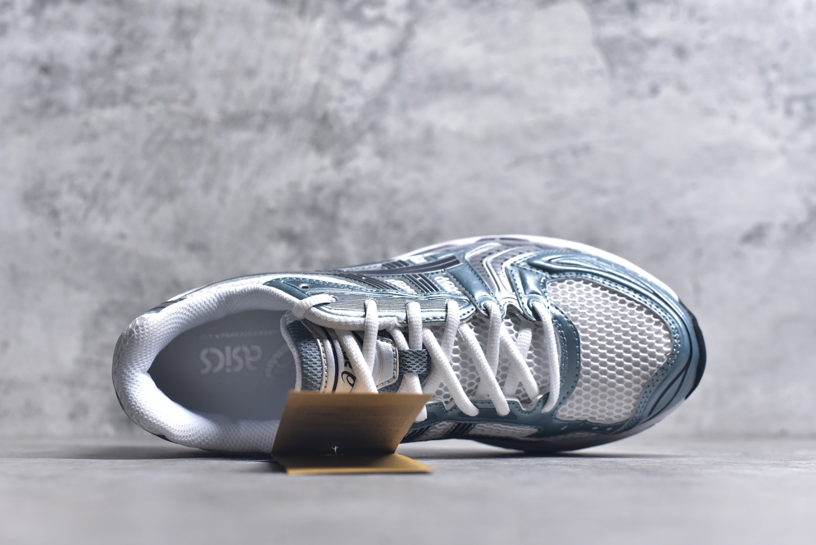 图片[4]-#Asics Gel-Kayano K14 亚瑟士系列复古舒适织物合成革减震防滑耐磨低帮休闲跑步鞋 市场顶级版本 原装纸板楦头开发 独家私模五层组合大底 原厂定制缓震硅胶加持 原盒原配 官方四联吊牌 一比一同步原鞋工艺和用料 鞋面原厂“三明治”多层网布 区别其他同价版本 鞋垫采用原厂OrthoLite欧索莱材质 非普通海玻璃鞋垫 后跟一样采用了GEL缓震胶 整体系列设计非常的科技感 锻炼跑步的同时让你一样时尚百搭 尺码：36 37 37.5 38 39 39.5 40 40.5 41.5 42 42.5 43.5 44 44.5 45 46-选品中心