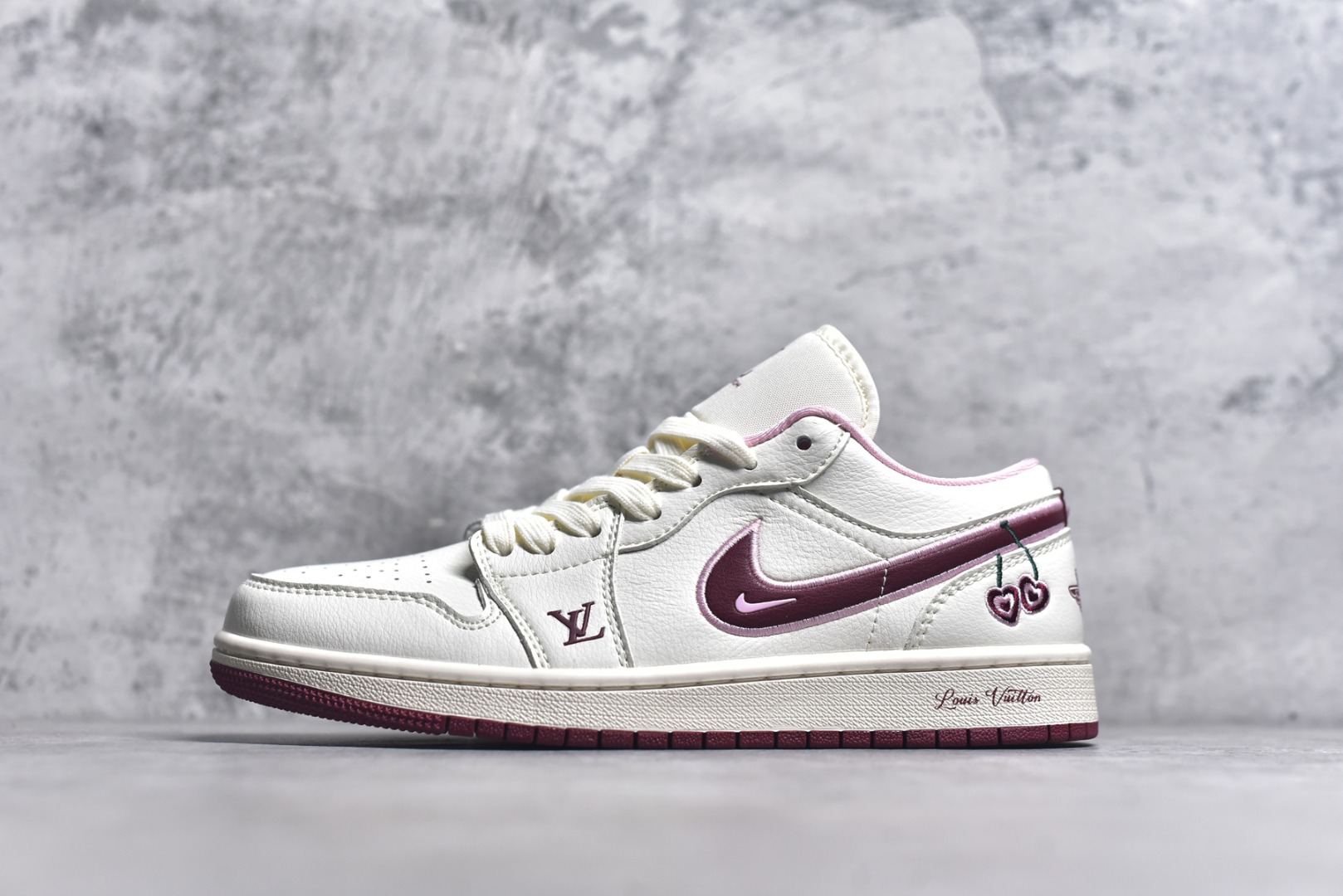 #Air Jordan 1 Low AJ1 乔1 情人节限定 红樱桃 高端定制 低帮复古篮球鞋 XX3168-520 #定制鞋盒 大厂纯原品质出货 超高清洁度 皮料切割干净无任何毛边 细节完美 尺码：36 36.5 37.5 38 36.5 39 40 40.5 41 42 42.5 43 44 44.5 45 9.E5-选品中心