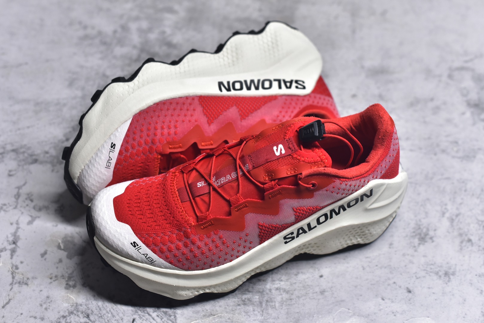 图片[7]-#SALOMON萨洛蒙 S/LAB ULTRA Glide 柔软舒适防滑耐磨 低帮跑步鞋 SALOMON诞生于1947年的法国阿尔卑斯山区，全球知名的户外运动品牌。一直致力于推动滑雪、越野跑等山地运动的发展及产品的进步。其产品设计致力于追求创新和发掘产品的性能极限，帮助喜欢自由的人在山地间不断挑战自我 尺码：36 36.5 37.5 38 38.5 39 40 40.5 41 42 42.5 43 44 44.5 45 46.5-选品中心