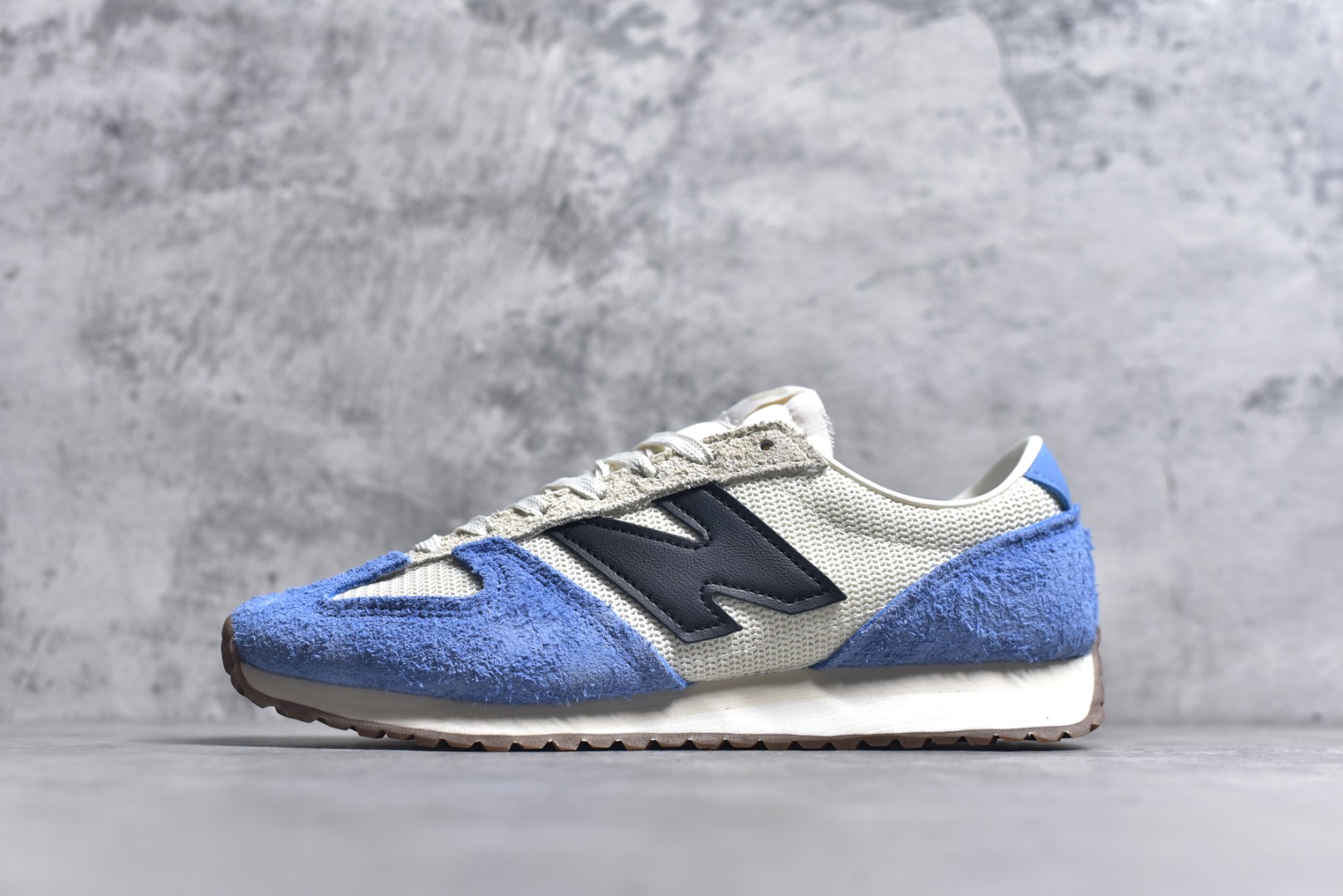 #New Balance NB 471系列 U471AS 白黑蓝 小红书爆款 全新档案 独立私磨开发 正确色卡校准 长绒反毛材质一比一还原 头层N字标 后跟弧度一致 中底拉帮干净利索 尺码：36 37 37.5 38 38.5 39 40 40.5 41 42 42.5 43 44 45-选品中心