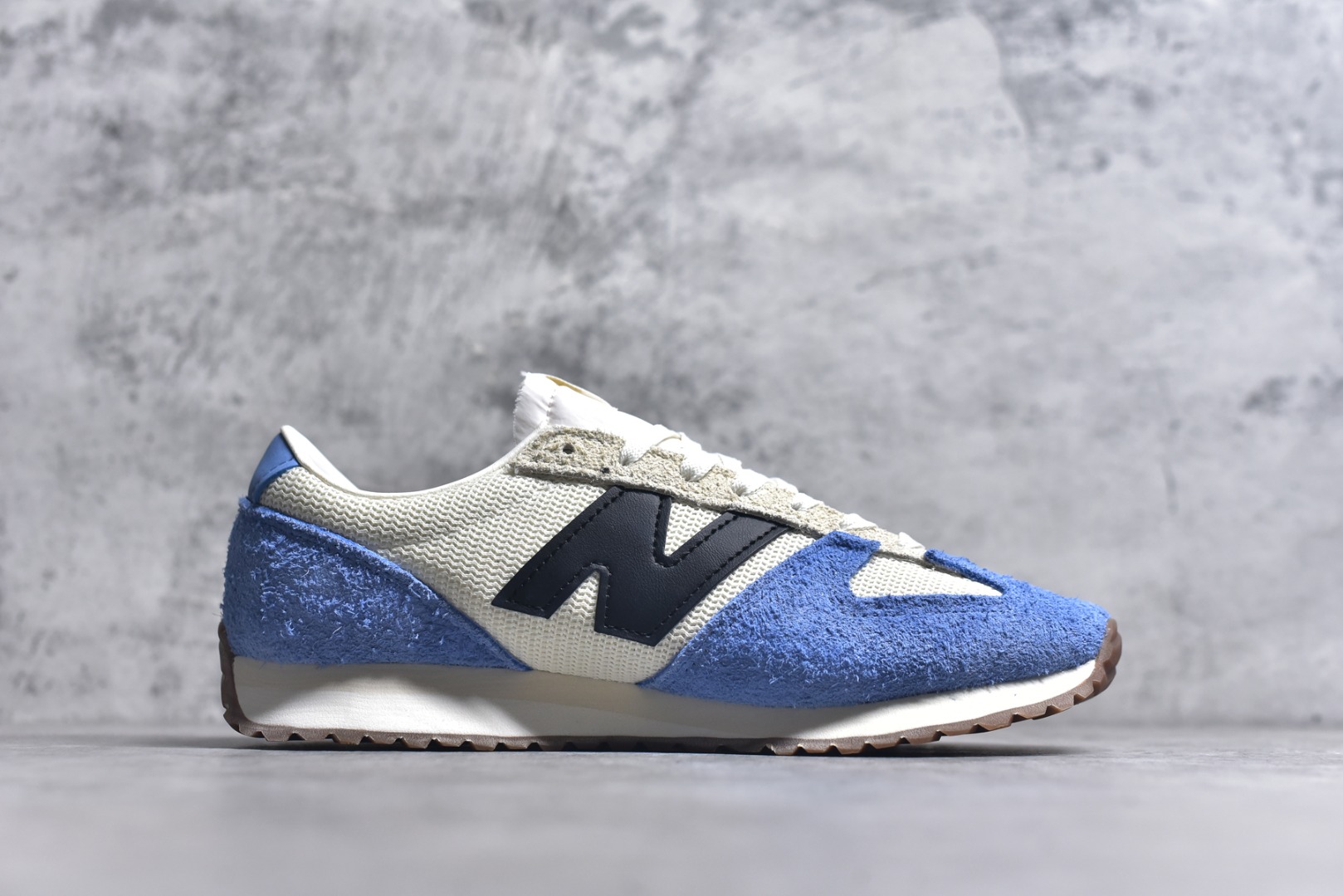 图片[3]-#New Balance NB 471系列 U471AS 白黑蓝 小红书爆款 全新档案 独立私磨开发 正确色卡校准 长绒反毛材质一比一还原 头层N字标 后跟弧度一致 中底拉帮干净利索 尺码：36 37 37.5 38 38.5 39 40 40.5 41 42 42.5 43 44 45-选品中心
