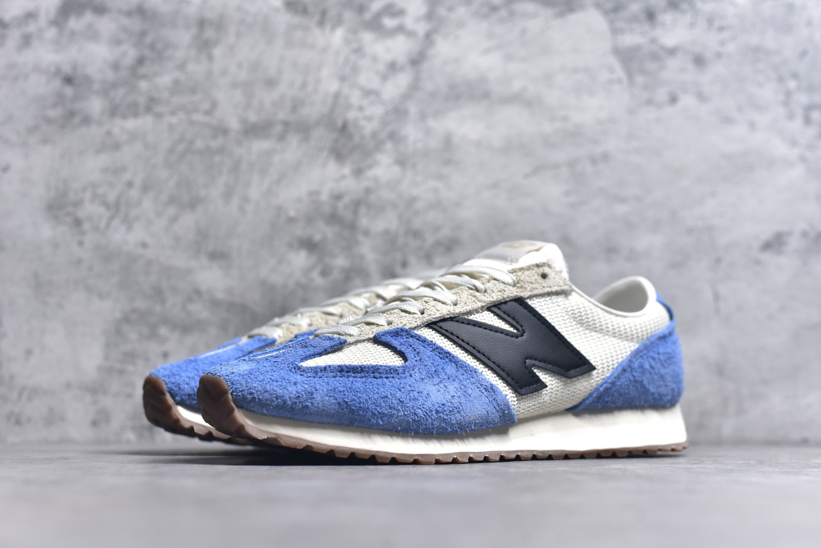 图片[2]-#New Balance NB 471系列 U471AS 白黑蓝 小红书爆款 全新档案 独立私磨开发 正确色卡校准 长绒反毛材质一比一还原 头层N字标 后跟弧度一致 中底拉帮干净利索 尺码：36 37 37.5 38 38.5 39 40 40.5 41 42 42.5 43 44 45-选品中心