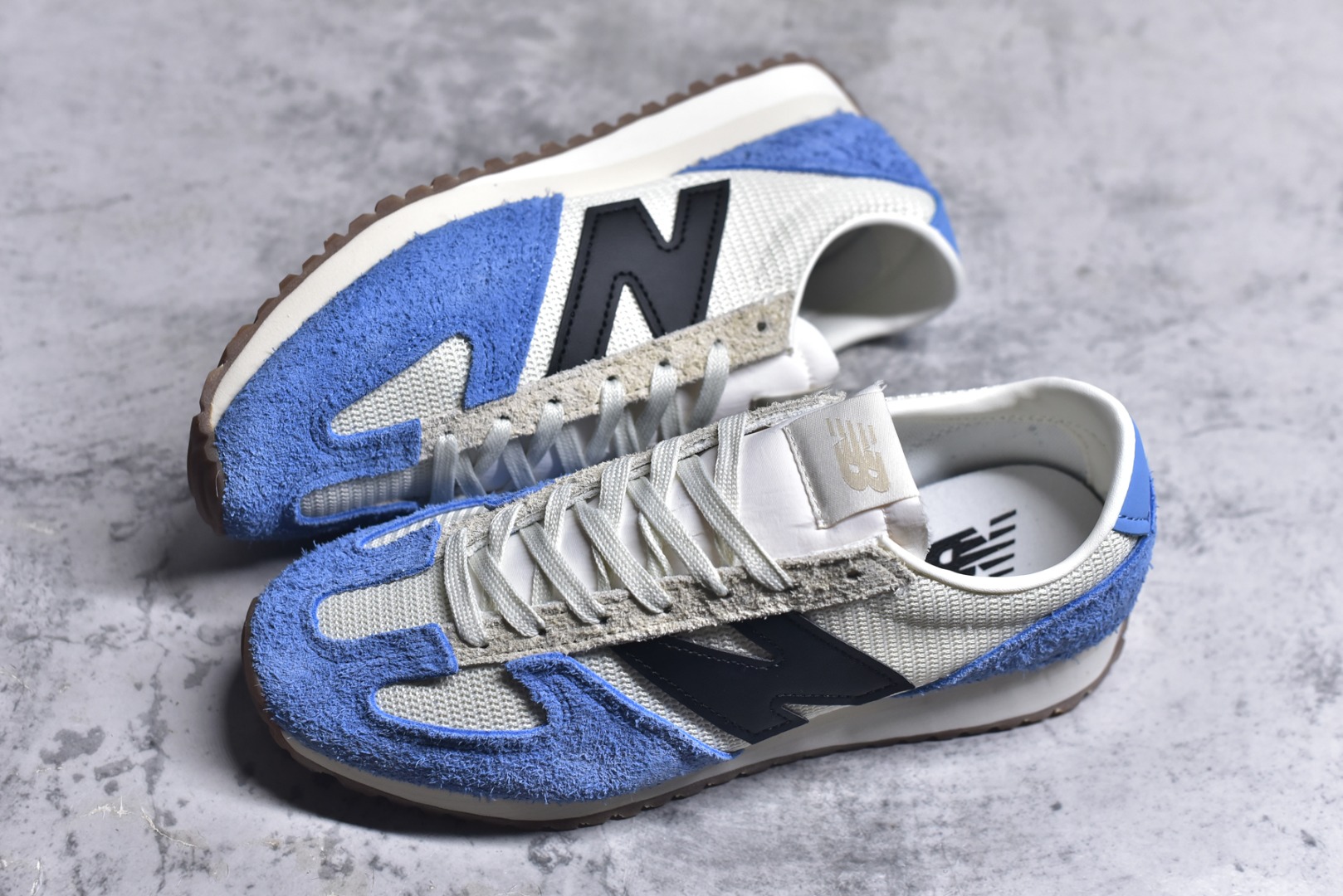 图片[7]-#New Balance NB 471系列 U471AS 白黑蓝 小红书爆款 全新档案 独立私磨开发 正确色卡校准 长绒反毛材质一比一还原 头层N字标 后跟弧度一致 中底拉帮干净利索 尺码：36 37 37.5 38 38.5 39 40 40.5 41 42 42.5 43 44 45-选品中心