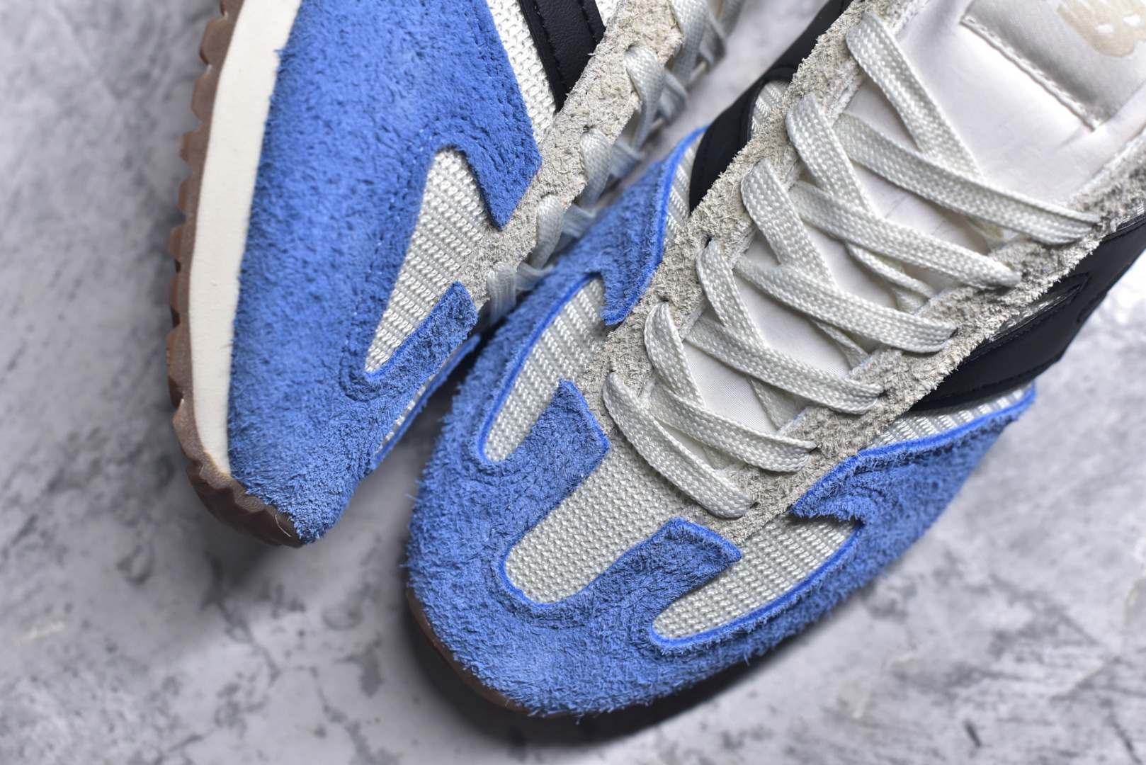 图片[8]-#New Balance NB 471系列 U471AS 白黑蓝 小红书爆款 全新档案 独立私磨开发 正确色卡校准 长绒反毛材质一比一还原 头层N字标 后跟弧度一致 中底拉帮干净利索 尺码：36 37 37.5 38 38.5 39 40 40.5 41 42 42.5 43 44 45-选品中心