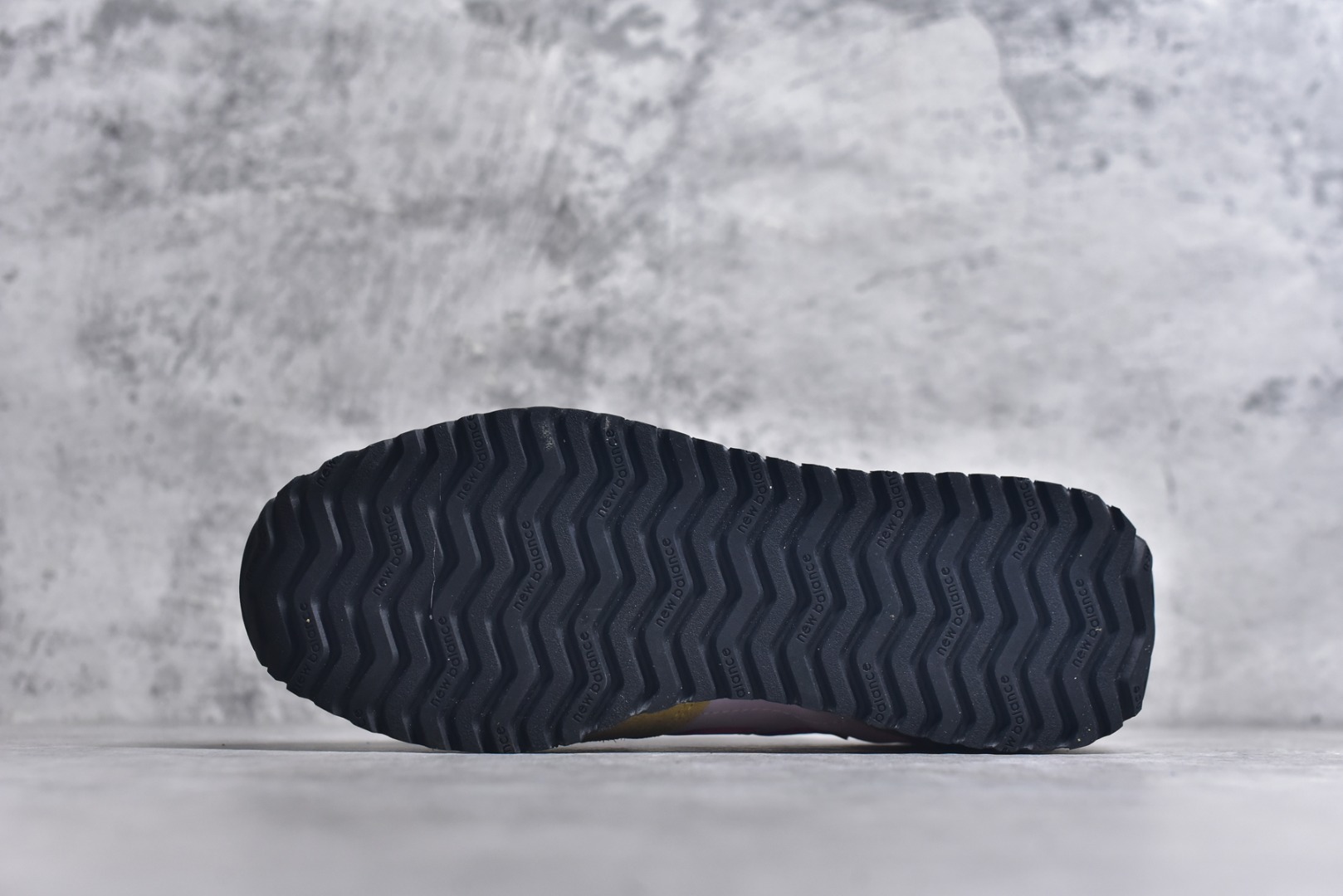 图片[6]-#New Balance NB 471系列 U471AC 黄红 小红书爆款 全新档案 独立私磨开发 正确色卡校准 长绒反毛材质一比一还原 头层N字标 后跟弧度一致 中底拉帮干净利索 尺码：36 37 37.5 38 38.5 39 40 40.5 41 42 42.5 43 44 45-选品中心