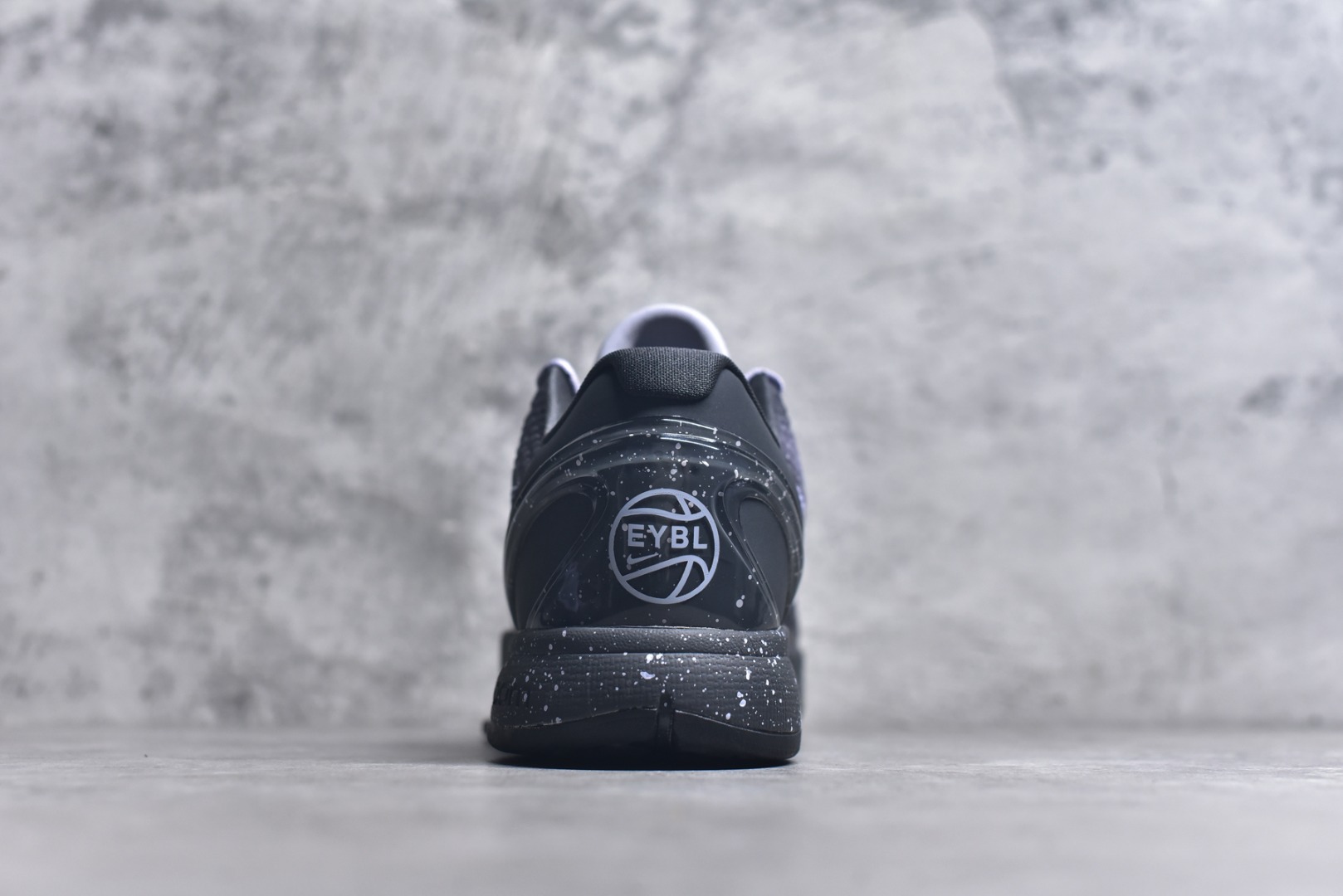 图片[5]-#NK Zoom Kobe 6 科比六代签名实战篮球鞋 星空黑紫 DM2825-001 主攻中端市场 全套原纸板楦头开发 确保原汁原味 完美呈现版型 一比一鞋头弧度高度鞋身弧度 细节品控鞋型完美 原厂TPU网格鞋带扣 正确内里网布 前后气垫加持 信仰绝不减配 全鞋身材料卡色独家定制 SWOOSH 蛇鳞 正确珠光效果（内嵌珍珠粉）独家前掌Zoom Turbo 后掌马蹄Zoom缓震 内置全真动态飞线 独家复刻U型缓震垫带独立钢印 十年情怀 这里完美落地 一个月独家售后 为实战保驾护航 尺码：40 40.5 41 42 42.5 43 44 44.5 45 45.5 46 47.5 48.5-选品中心