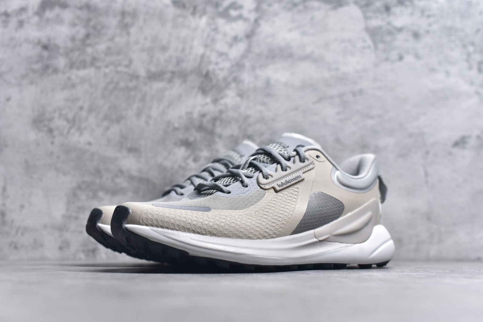 图片[2]-#Lululemon 露露 W BLISSFEEL TRAIL RUN 银滴色 男女鞋 36 36.5 37 38 38.5 39 40 40.5 41 42 42.5 43 43.5 44-选品中心