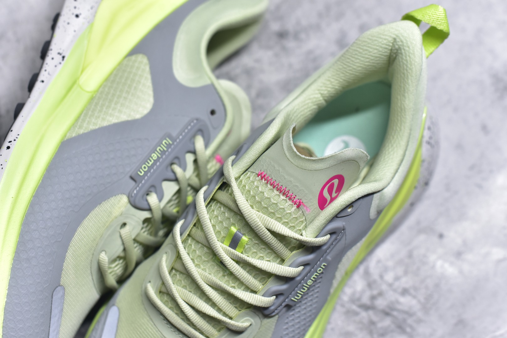 图片[9]-#Lululemon 露露 W BLISSFEEL TRAIL RUN 露珠绿 男女鞋 36 36.5 37 38 38.5 39 40 40.5 41 42 42.5 43 43.5 44-选品中心