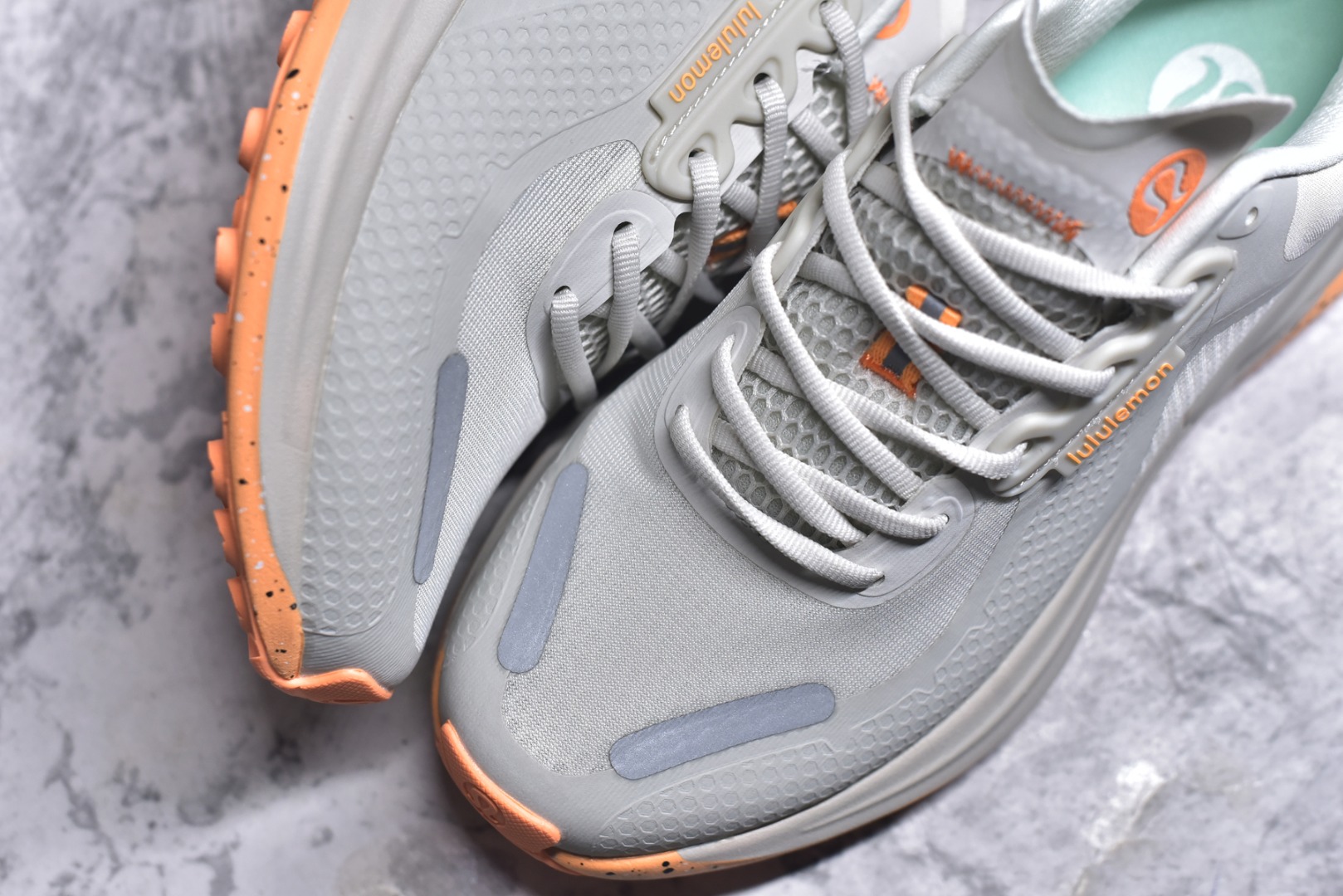 图片[8]-#Lululemon 露露 W BLISSFEEL TRAIL RUN 绚丽橙 男女鞋 36 36.5 37 38 38.5 39 40 40.5 41 42 42.5 43 43.5 44-选品中心