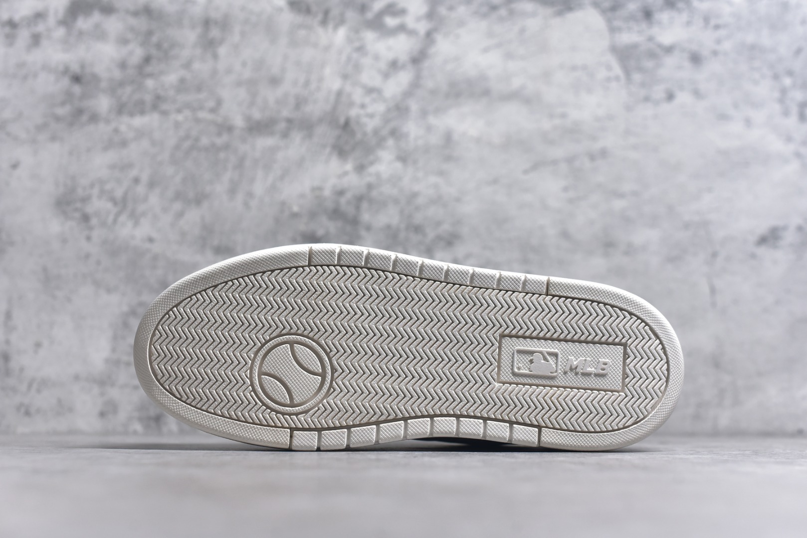 图片[6]-#NY MLB Bigball Chunky Embo Monogram2011 纽约洋基队 增高厚底休闲跑鞋 3ASXE015N 尺码：35 36 36.5 37.5 38 38.5 39 40 40.5 41 42 42.5 43 44 44.5 45-选品中心