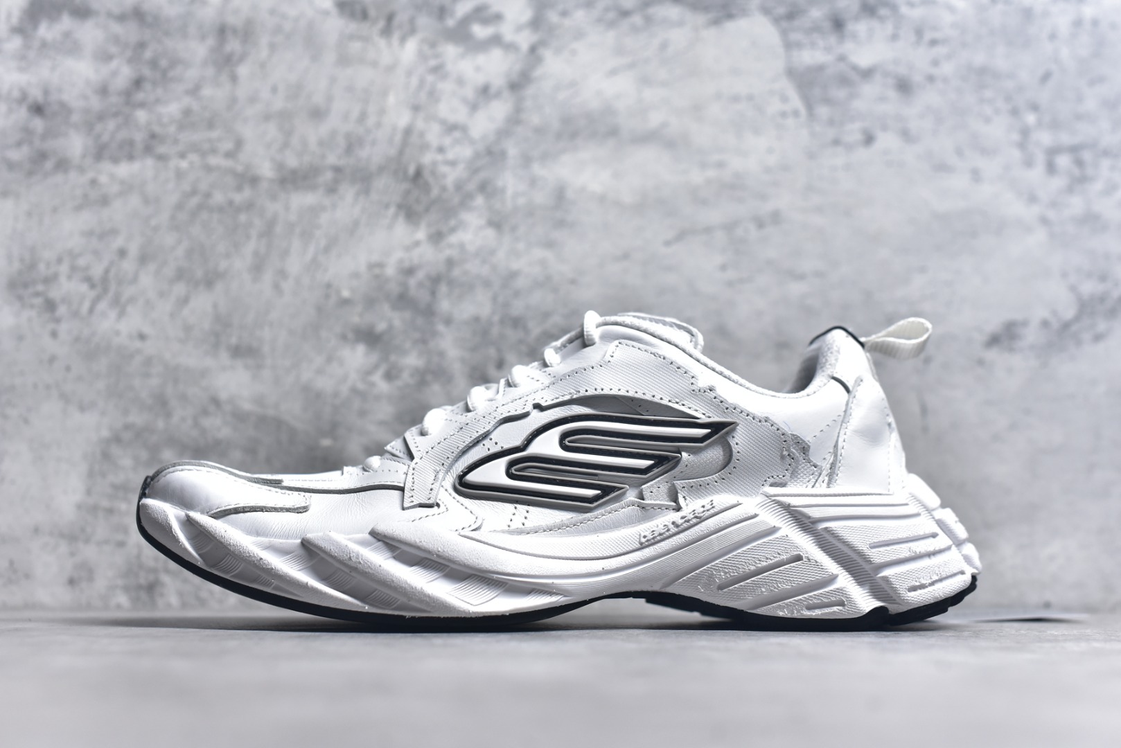 #Balenciaga巴黎世家 MONDAY 货号：825418 WDTSC 9110 尺码：35 36 37 38 39 40 41 42 43 44 45 46-选品中心