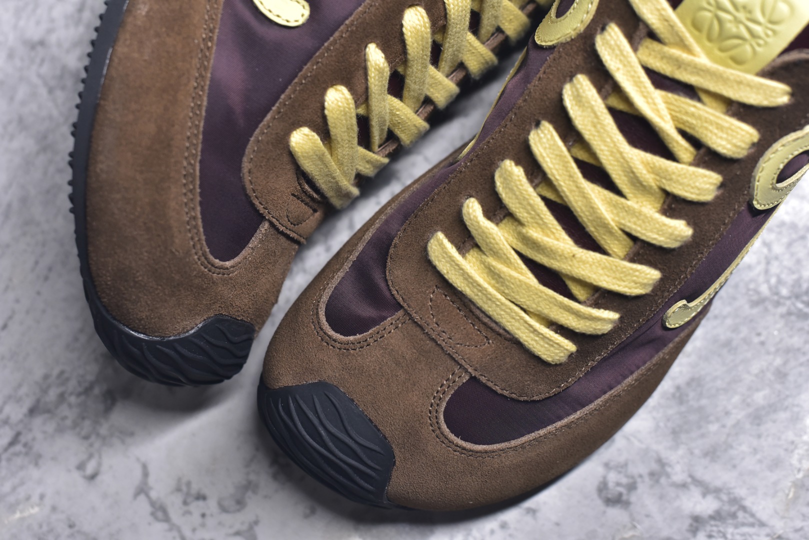 图片[8]-#LOEWE罗意威 Ballet Runner 2.0 尼龙牛皮革 圆头系带 棕色 尺码：35-44-选品中心