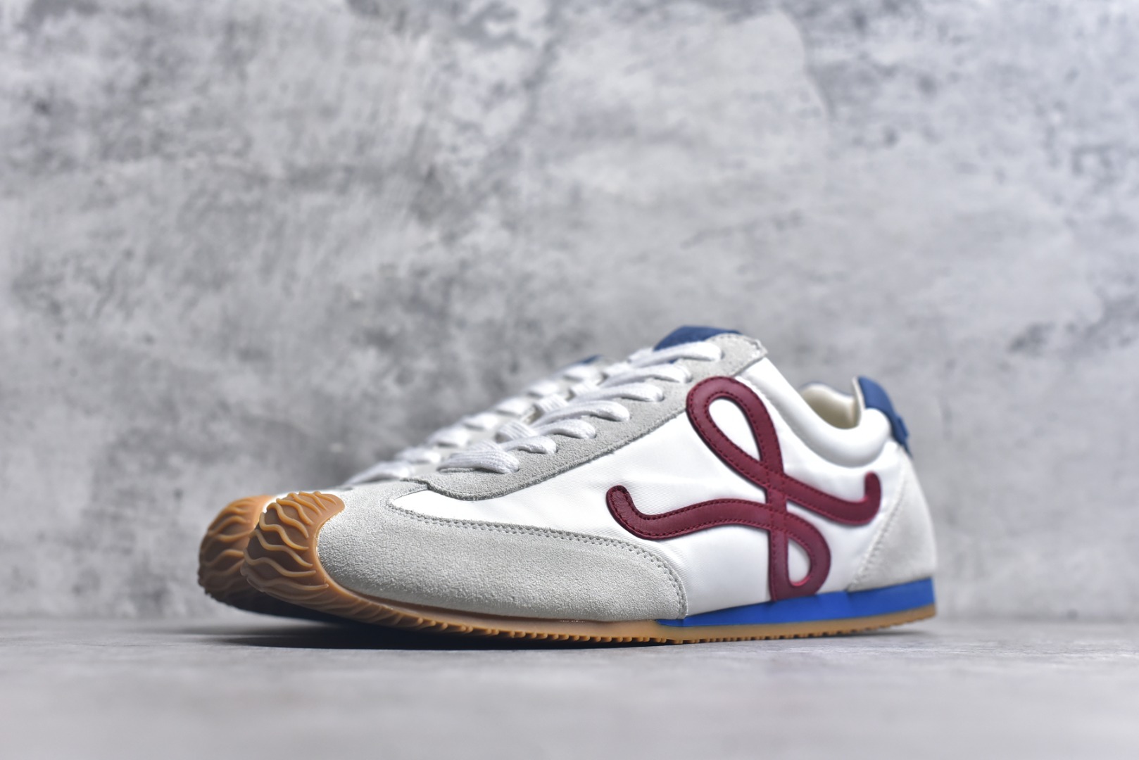 图片[2]-#LOEWE罗意威 Ballet Runner 2.0 尼龙牛皮革 圆头系带 白红蓝 尺码：35-44-选品中心