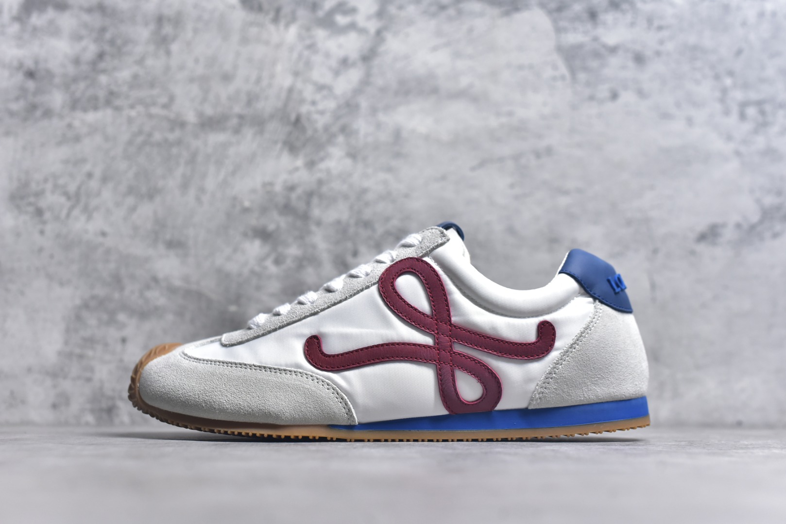 #LOEWE罗意威 Ballet Runner 2.0 尼龙牛皮革 圆头系带 白红蓝 尺码：35-44-选品中心