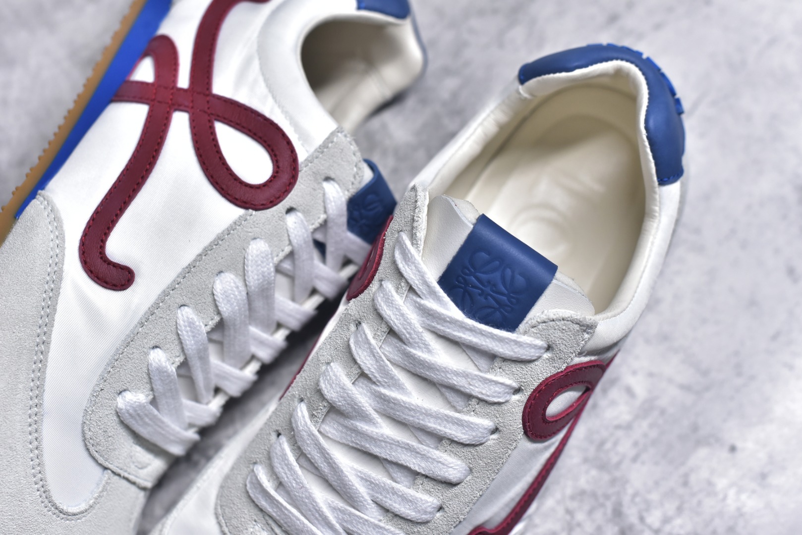 图片[9]-#LOEWE罗意威 Ballet Runner 2.0 尼龙牛皮革 圆头系带 白红蓝 尺码：35-44-选品中心