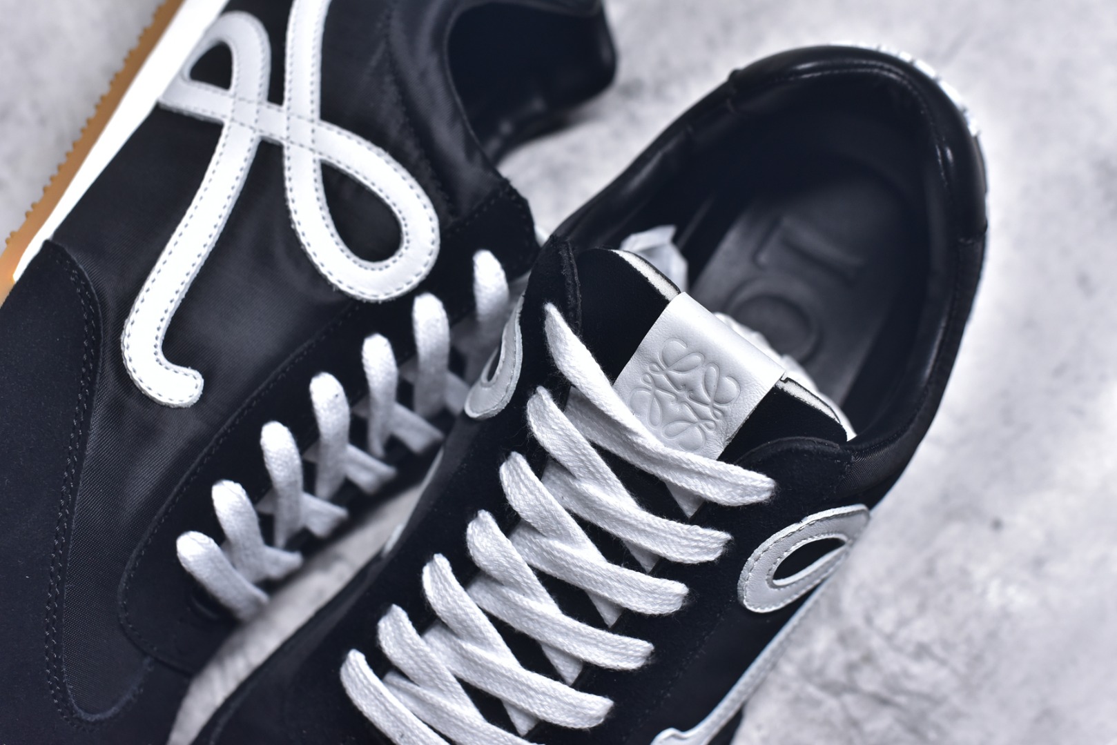 图片[9]-#LOEWE罗意威 Ballet Runner 2.0 尼龙牛皮革 圆头系带 黑色 尺码：35-44-选品中心