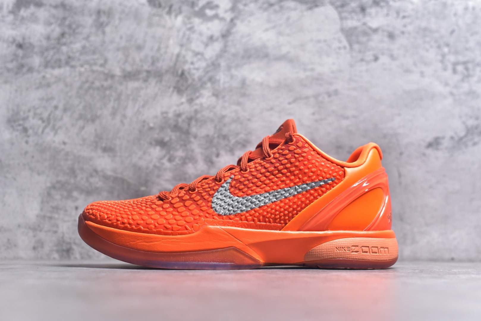#NK Zoom Kobe 6 Protro 科比六代 暴力橙 IH1871-800 完美复刻公司货 前掌超大Zoom Turbo气垫 后掌EVA缓震 真正的原汁原味 还原ZP脚感 全身鞋材卡料色独家定制 唯一正确喷漆工艺Swoosh 正确凹凸蛇鳞工艺 正确鞋面渐变效果 内全置真动飞态线 独立原厂模具 最大尺码达到48.5码 首批不拼图大几率过验 亲测已过 支持各种高强度实战 无需担心 上脚价 补货周期极长 脚宽建议买大半码 科比系列前掌偏窄 不影响二次销售 支持七天无理由退换 尺码：40 40.5 41 42 42.5 43 44 44.5 45 45.5 46 47.5 48.5-选品中心