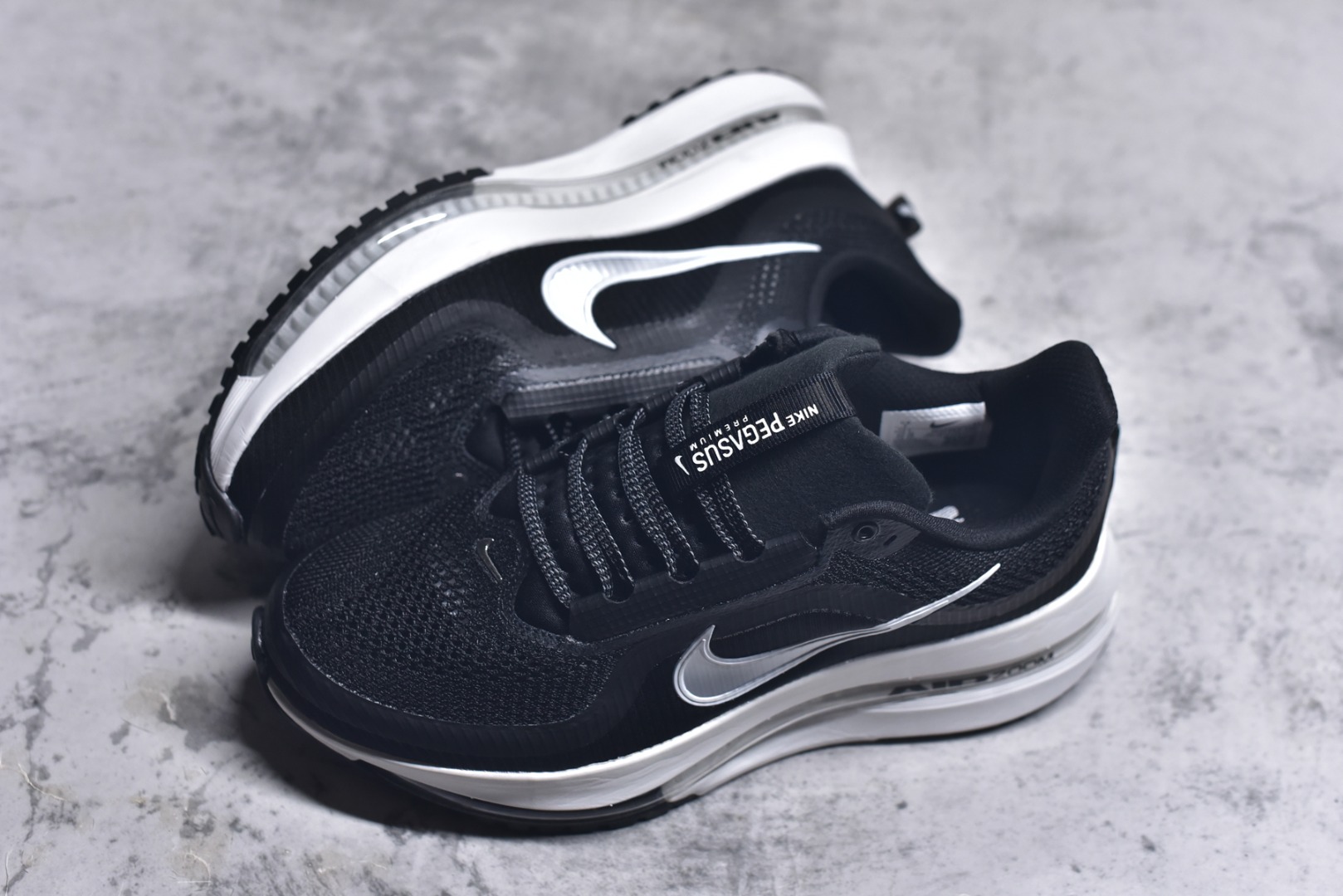 图片[7]-#2025年跑鞋王者降临 耐克推出的顶级飞马 Nike Pegasus Premium 全掌气垫 纤维气柱网面跑步鞋 中底三明治结构，ZoomX+ZoomMax+reactx,三重回弹科技加倍软，软弹，脚感爆炸。 货号：HQ2592 100 尺码：36 36.5 37.5 38 38.5 39 40 40.5 41 42 42.5 43 44 44.5 45-选品中心