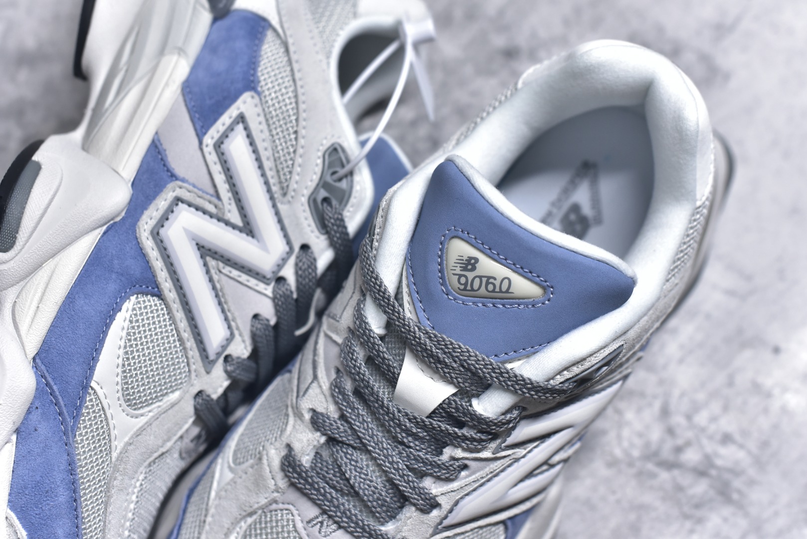 图片[9]-#New Balance NB9060 联名款 复古休闲运动慢跑鞋 U9060JBA #鞋款灵感源自设计师本人对夏日的怀日回忆。鞋面大身由空间双格及磨砂鞋面拼接而生，配以柔和、温暖的粉橘色调，夏日氛围拉满 #采用大面积网眼以及麂皮材质覆盖鞋身，还原经典气质。搭载ABZORB避震科技，由泡沫聚酯制成，上脚可以有效减少由鞋底反弹对身体及双腿的冲击力 尺码：36 37 37.5 38 38.5 39 40 40.5 41 42 42.5 43 44 44.5 45 46.5-选品中心
