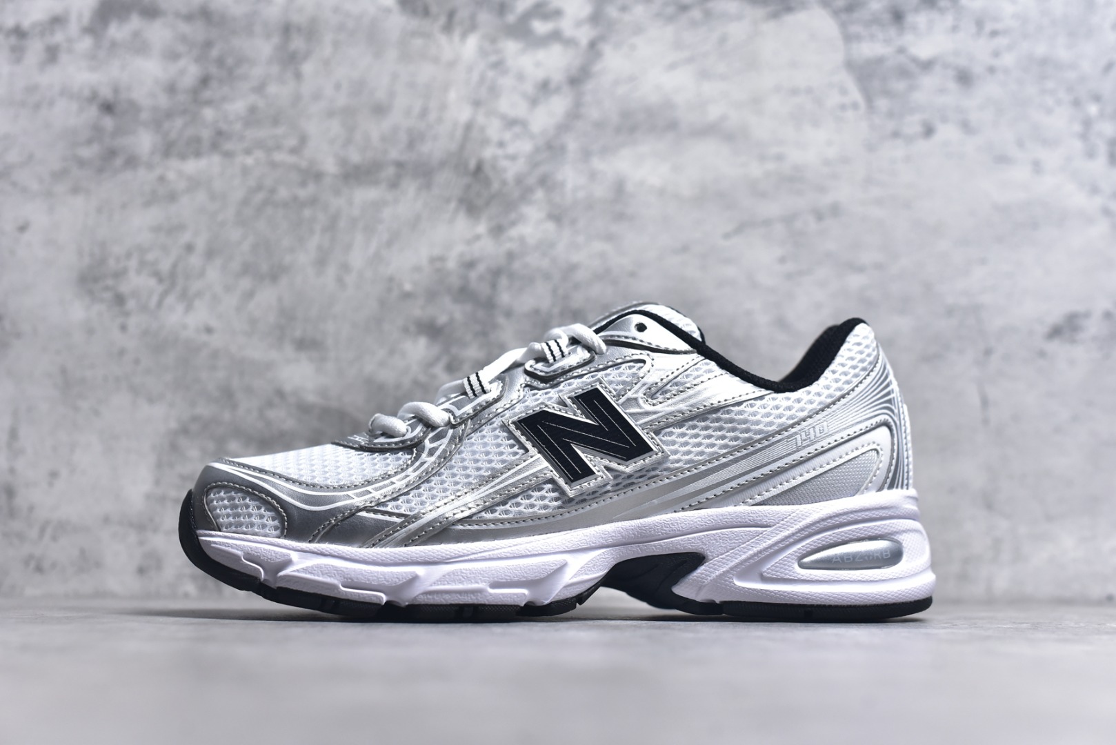 #New Balance 740系列复古老爹风休闲运动慢跑鞋 U740NW2 #原盒 原吊牌 组合大底 1：1制作 尺码：36 37 37.5 38 38.5 39 40 40.5 41 42 42.5 43 44 45 9.C3-选品中心