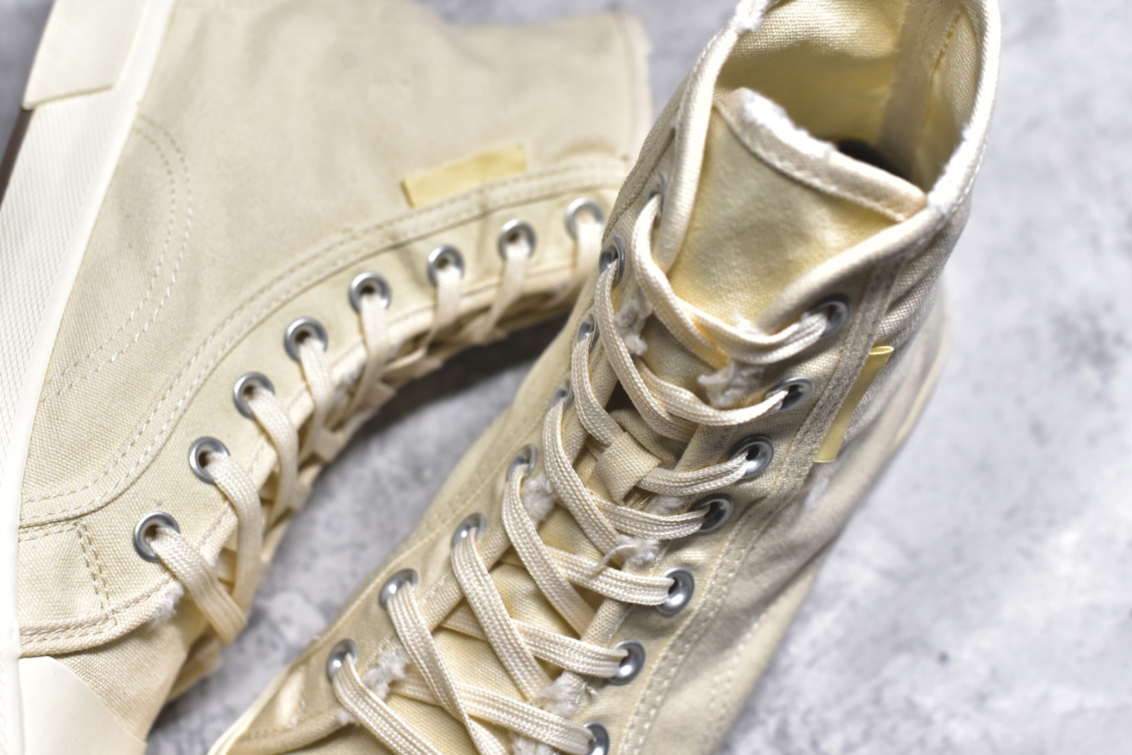 图片[9]-#帆布鞋米高 货号9090 BALENCIAGA巴黎世家 PARIS磨损做旧效果休闲低帮帆布鞋 低帮 绑带鞋面背面浮印尺码鞋头边缘印有BALENCIAGA品牌标识大盒从里到外一切百分百还原官方配置 顶级专供碾压一切版本尺码：35 36 37 38 39 40 41 42 43 44 45-选品中心