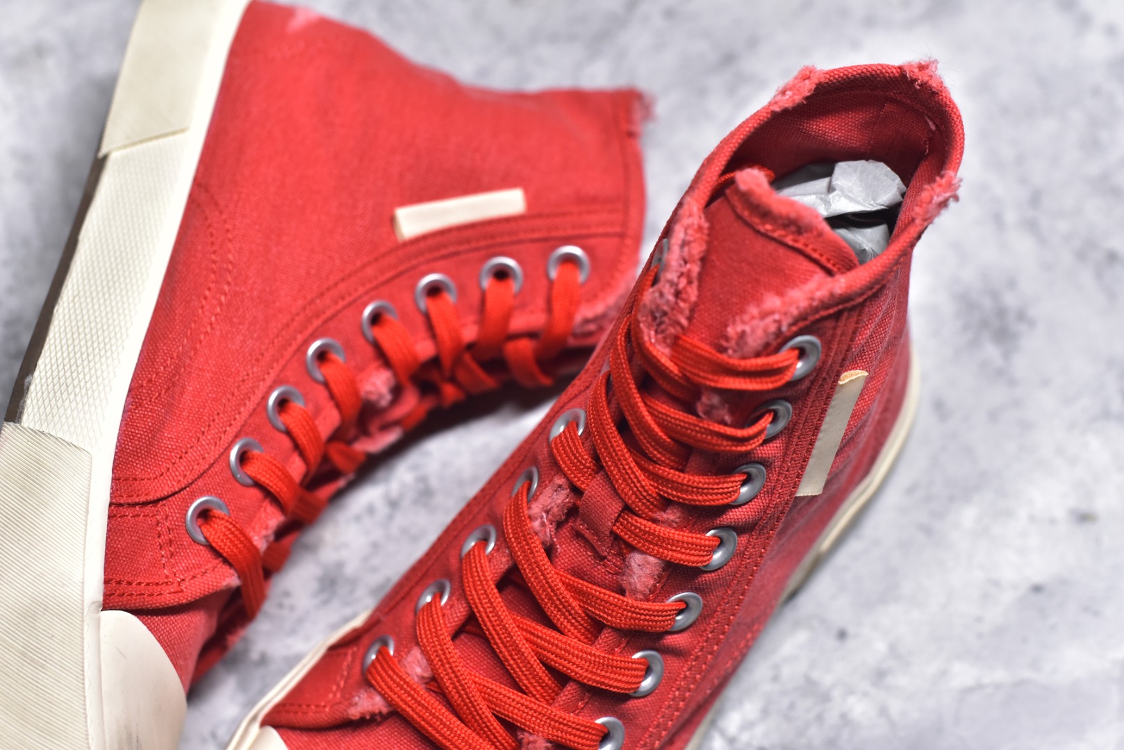 图片[9]-#帆布鞋大红高 货号 6090 BALENCIAGA巴黎世家 PARIS磨损做旧效果休闲低帮帆布鞋 低帮 绑带鞋面背面浮印尺码鞋头边缘印有BALENCIAGA品牌标识大盒从里到外一切百分百还原官方配置 顶级专供碾压一切版本尺码：35 36 37 38 39 40 41 42 43 44 45-选品中心