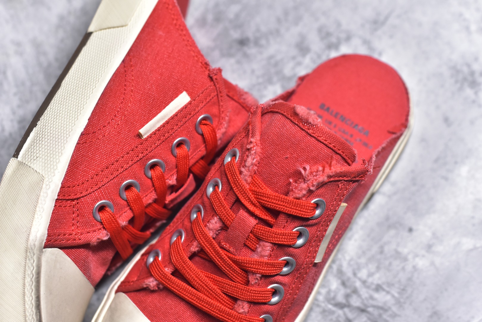 图片[9]-#帆布鞋大红半 货号 6092 BALENCIAGA巴黎世家 PARIS磨损做旧效果休闲低帮帆布鞋 低帮 绑带鞋面背面浮印尺码鞋头边缘印有BALENCIAGA品牌标识大盒从里到外一切百分百还原官方配置 顶级专供碾压一切版本尺码：35 36 37 38 39 40 41 42 43 44 45-选品中心