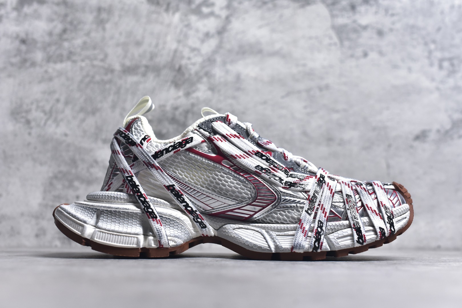 图片[3]-#Balenciaga巴黎世家 3XL 白红绑带 原厂组合大底 原厂鞋面做旧细节见高清实拍 该有的材料配置、做工工艺和配套配件全部拉满 货号：825597 W3XHL 9010 尺码：35 36 37 38 39 40 41 42 43 44 45 46-选品中心