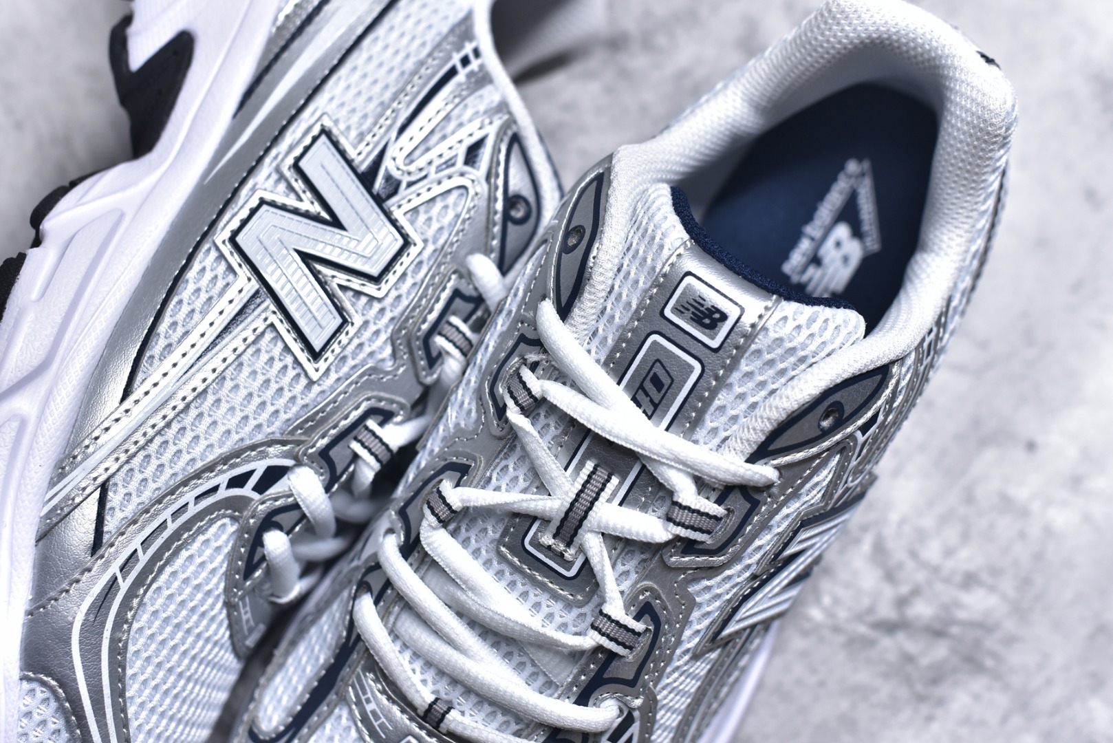 图片[9]-#New Balance NB740系列复古老爹风休闲运动慢跑鞋 原盒 原吊牌 组合大底 1：1制作 此款鞋采用近几年比较流行的版型设计，外观时尚大气，鞋底采用耐磨的材质，穿上它，让您在平时生活和工作中都会感觉到舒适的体验。 货号：U740WN2 尺码：36 36.5 37.5 38 38.5 39 40 40.5 41 42 42.5 43 44 44.5 45-选品中心