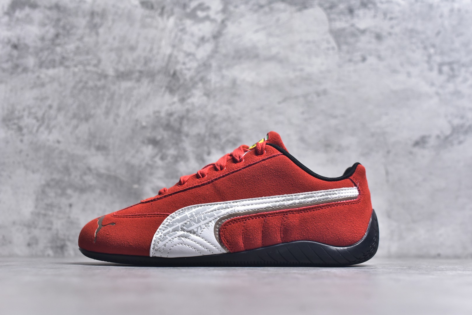 #Ferrari x Puma 彪马 Speedcat OG 小红书爆款 法拉利联名低帮休闲鞋 309180-01 全新订单 私模开发 高端零售专供品质 区别市场货 尺码：36 37 37.5 38 38.5 39 40 40.5 41 42 42.5 43 44 44.5 45-选品中心