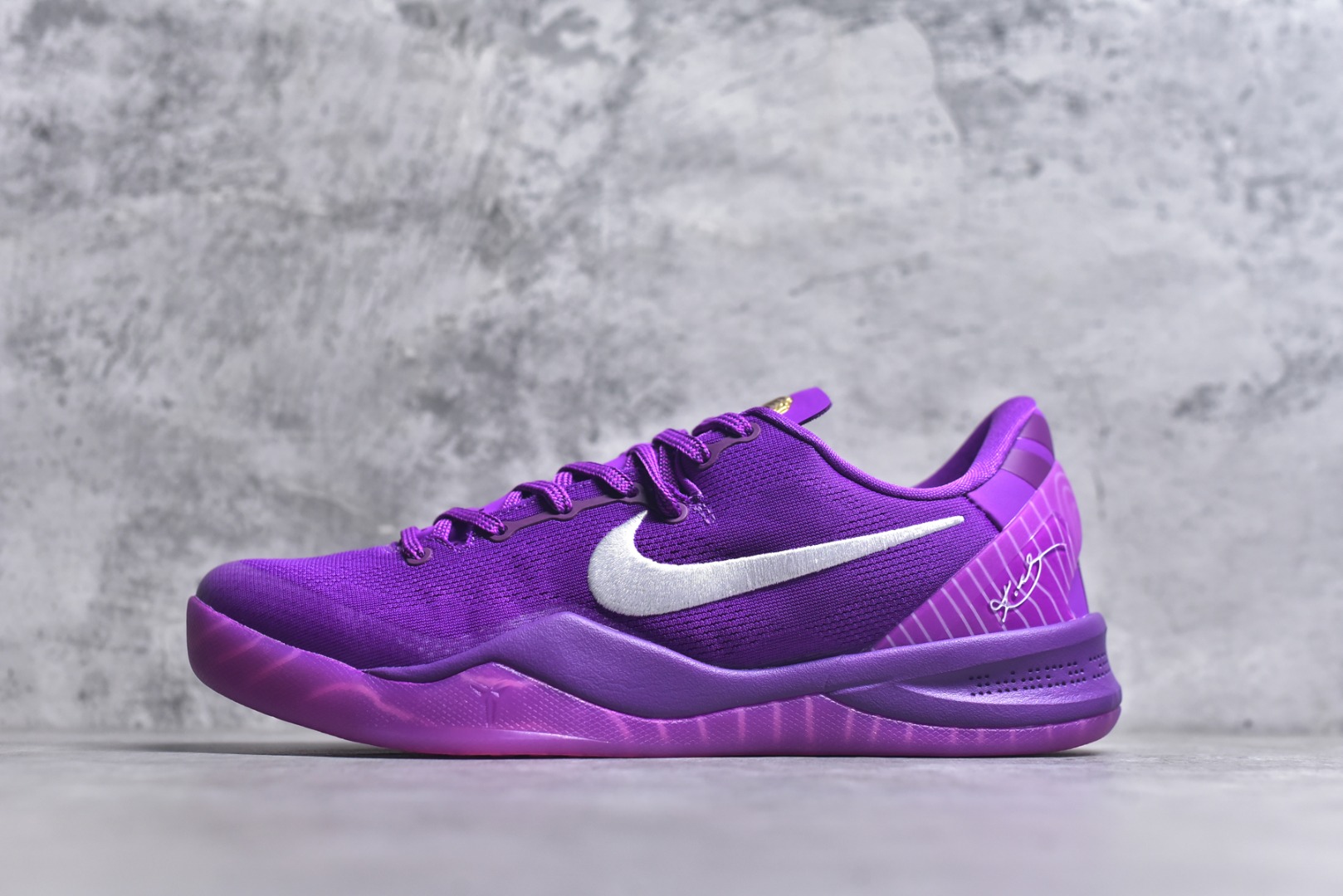 #NK Zoom Kobe 8 科比八代 Eybl 紫色 HJ7265-500 React 科技鞋垫加持 实战配置直接拉满 原楦纸板开发 鞋身流线型、后跟塑形 区分土肥圆 原厂针织鞋面一针一线匹配原版 全身鞋材卡料色独家定制 唯一万针立体刺绣SWOOSH 真实底模最大48.5 实战利器 专供海外市场 尺码：40 40.5 41 42 42.5 43 44 44.5 45 46 47.5 48.5 （脚宽、脚胖 建议买大半码）-选品中心