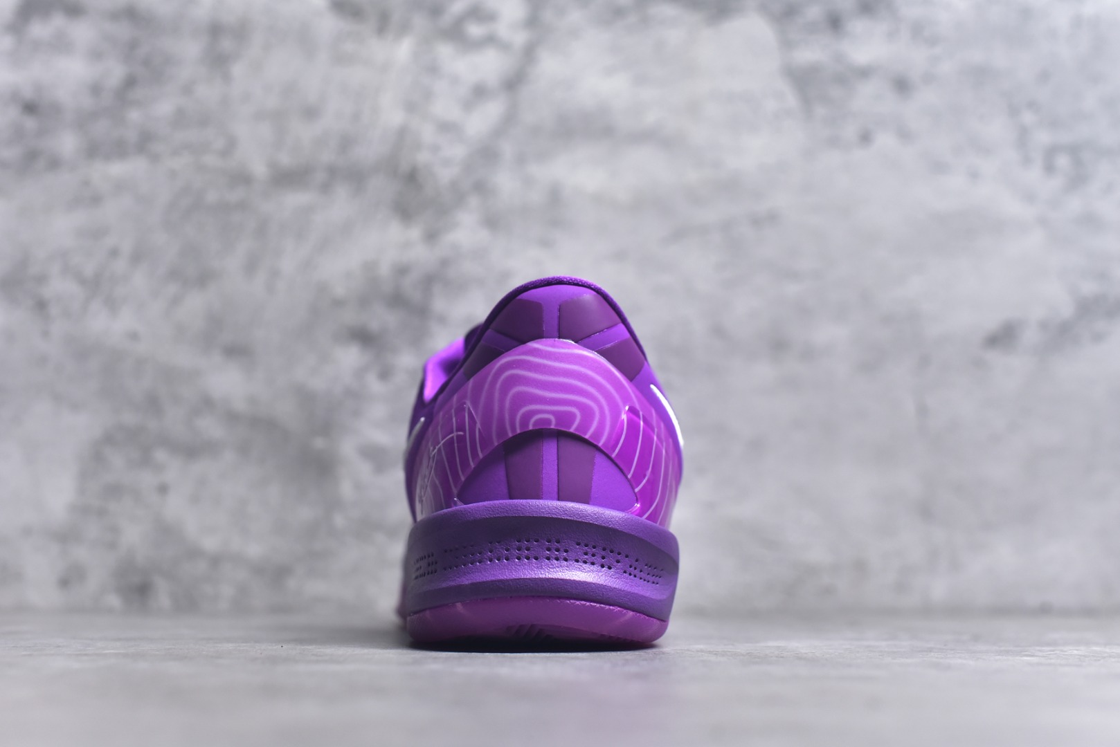 图片[5]-#NK Zoom Kobe 8 科比八代 Eybl 紫色 HJ7265-500 React 科技鞋垫加持 实战配置直接拉满 原楦纸板开发 鞋身流线型、后跟塑形 区分土肥圆 原厂针织鞋面一针一线匹配原版 全身鞋材卡料色独家定制 唯一万针立体刺绣SWOOSH 真实底模最大48.5 实战利器 专供海外市场 尺码：40 40.5 41 42 42.5 43 44 44.5 45 46 47.5 48.5 （脚宽、脚胖 建议买大半码）-选品中心