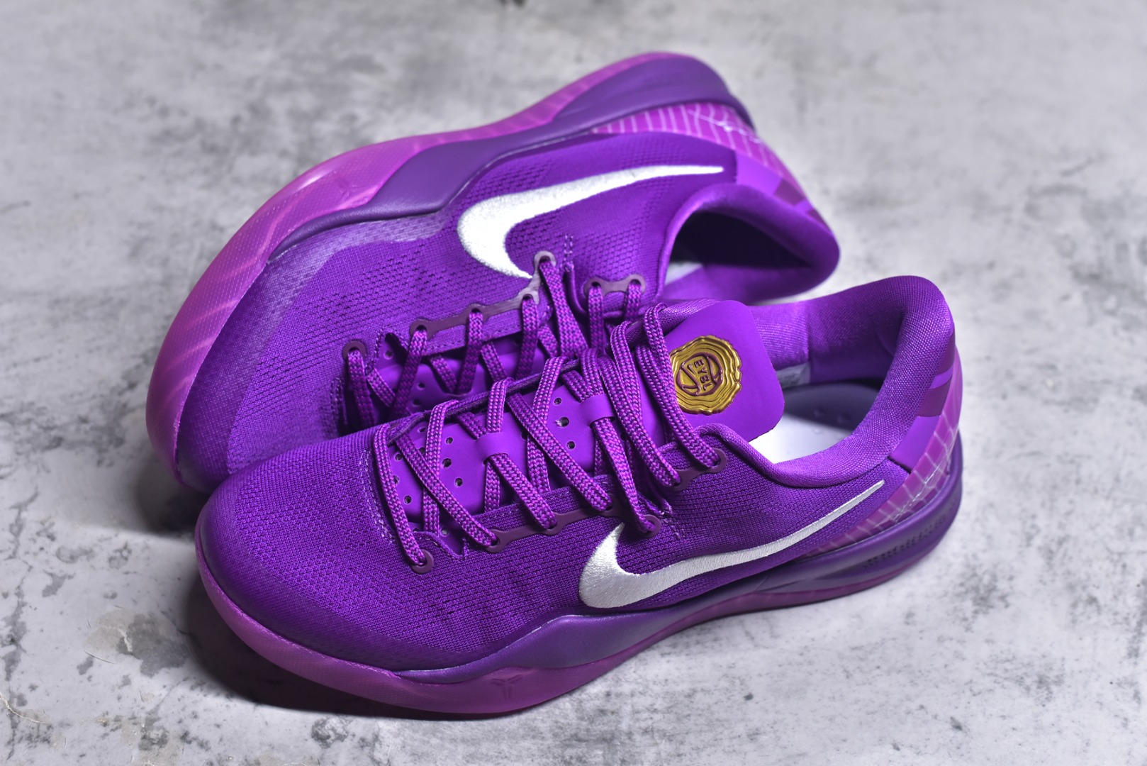 图片[7]-#NK Zoom Kobe 8 科比八代 Eybl 紫色 HJ7265-500 React 科技鞋垫加持 实战配置直接拉满 原楦纸板开发 鞋身流线型、后跟塑形 区分土肥圆 原厂针织鞋面一针一线匹配原版 全身鞋材卡料色独家定制 唯一万针立体刺绣SWOOSH 真实底模最大48.5 实战利器 专供海外市场 尺码：40 40.5 41 42 42.5 43 44 44.5 45 46 47.5 48.5 （脚宽、脚胖 建议买大半码）-选品中心