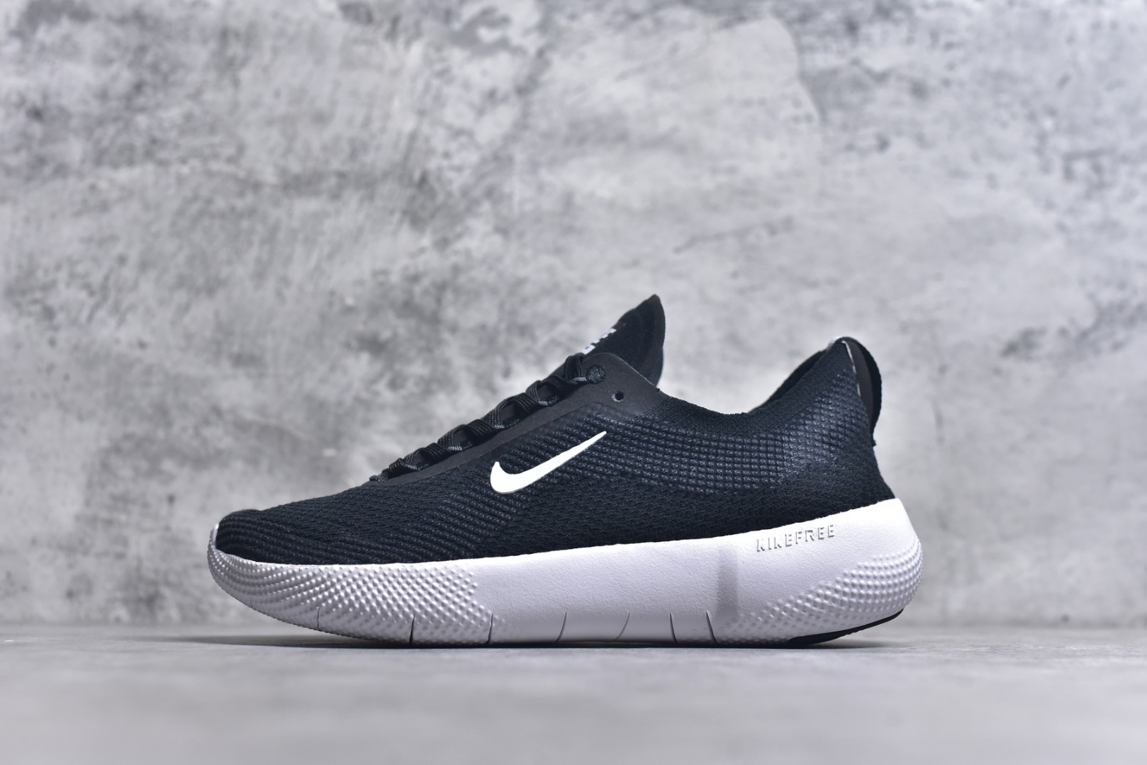 #Nike Free 2025 耐克新款飞织面透气缓震运动跑鞋 HF1078-002 #飞织鞋面提供出色的弹性和支撑力鞋底融入凹槽设计，塑就柔韧灵活性，令运动自由无拘加厚泡绵中底，柔韧灵活，出色缓震尺码：36 36.5 37.5 38 38.5 39 40 40.5 41 42 42.5 43 44 44.5 45-选品中心