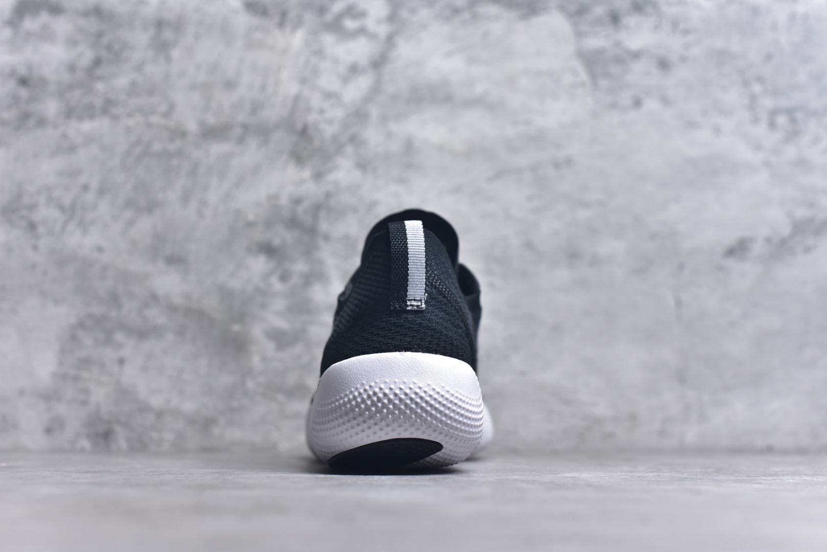 图片[5]-#Nike Free 2025 耐克新款飞织面透气缓震运动跑鞋 HF1078-002 #飞织鞋面提供出色的弹性和支撑力鞋底融入凹槽设计，塑就柔韧灵活性，令运动自由无拘加厚泡绵中底，柔韧灵活，出色缓震尺码：36 36.5 37.5 38 38.5 39 40 40.5 41 42 42.5 43 44 44.5 45-选品中心
