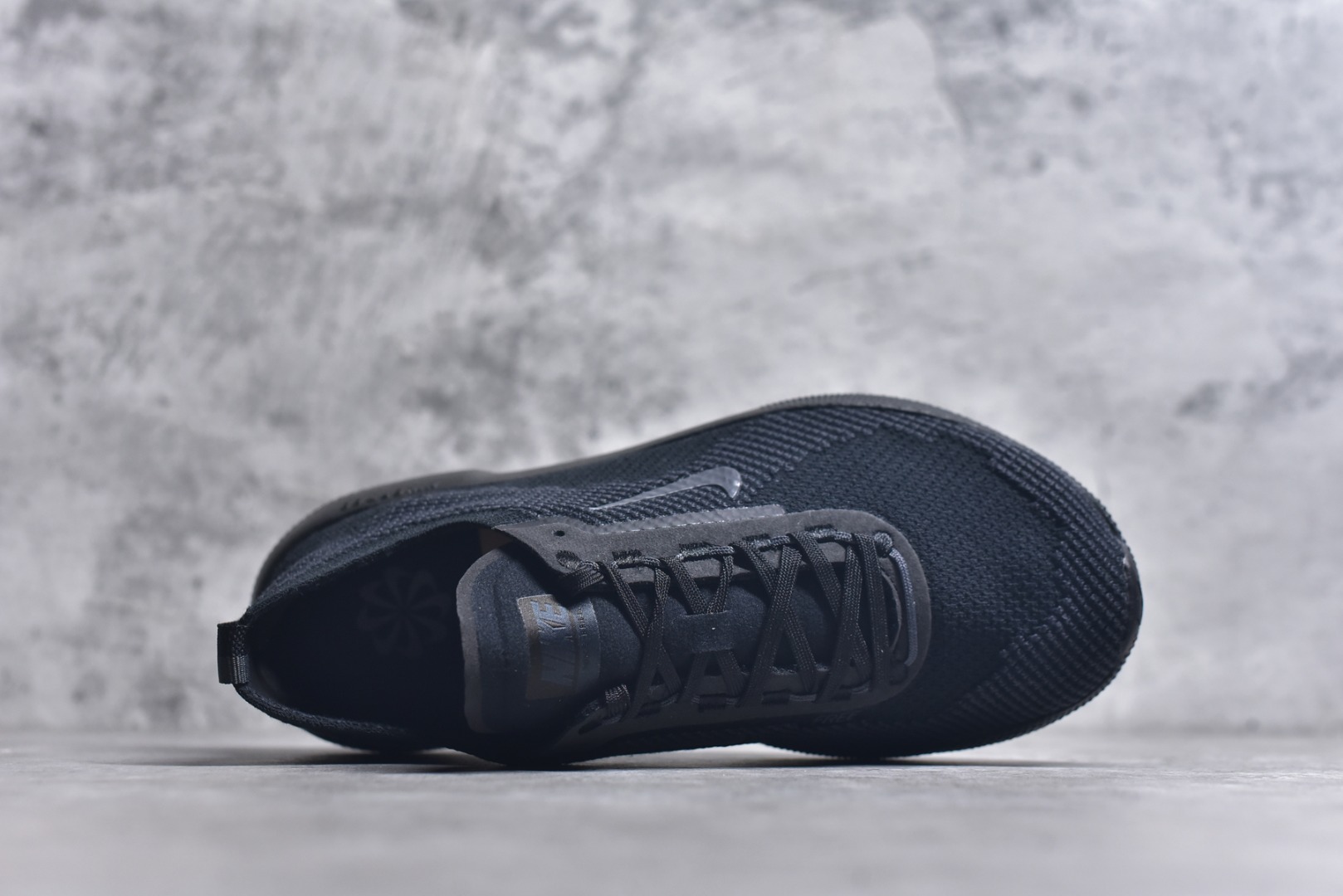 图片[4]-#Nike Free 2025 耐克新款飞织面 透气缓震运动跑鞋 官方同步出货 飞织鞋面提供出色的弹性和支撑力鞋底融入凹槽设计 塑就柔韧灵活性 令运动自由无拘加厚泡绵中底 柔韧灵活 出色缓震货号：HF1078-001 尺码：36 36.5 37.5 38 38.5 39 40 40.5 41 42 42.5 43 44 45-选品中心